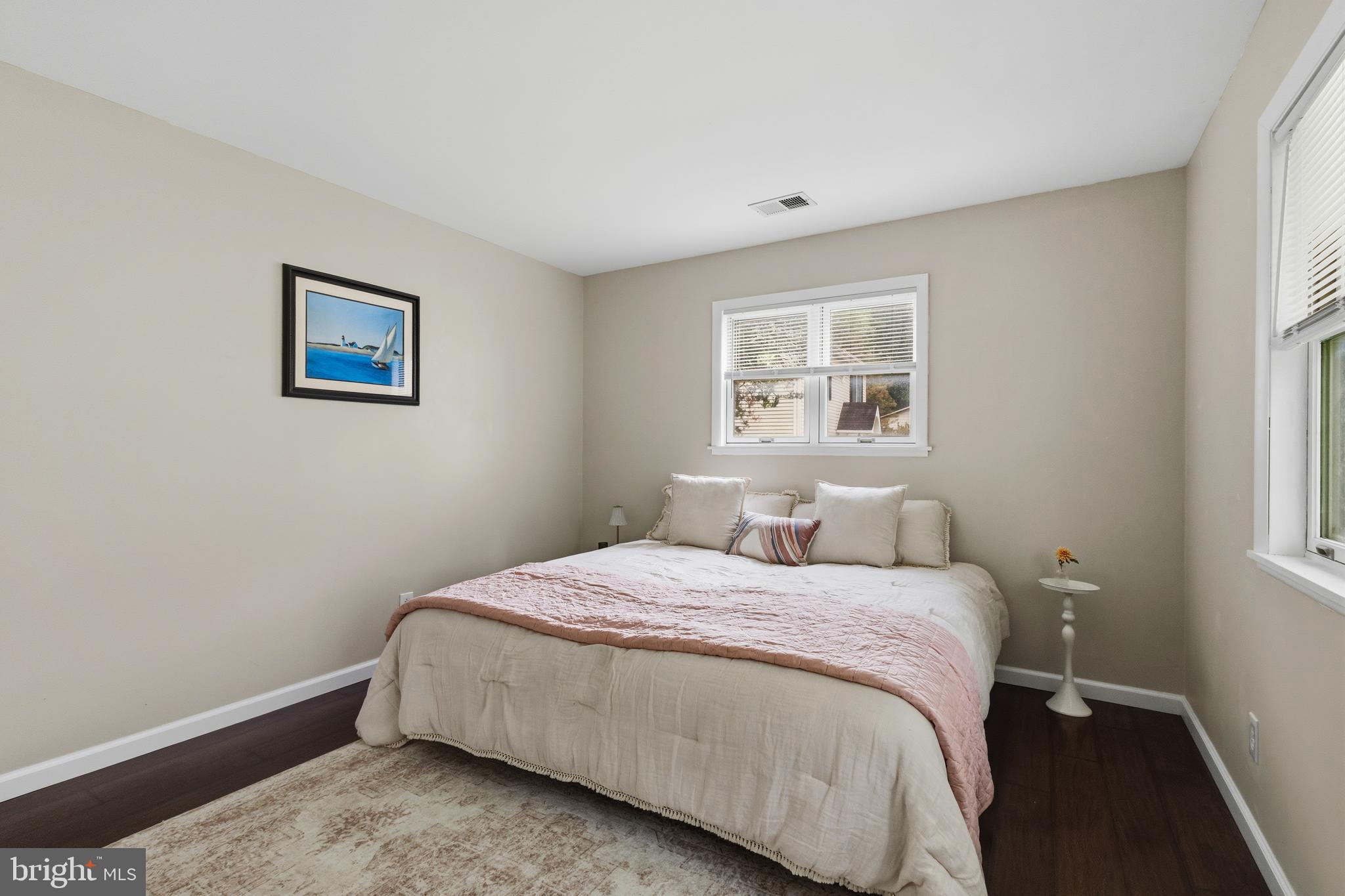 HILLSMERE SHORES - Residential