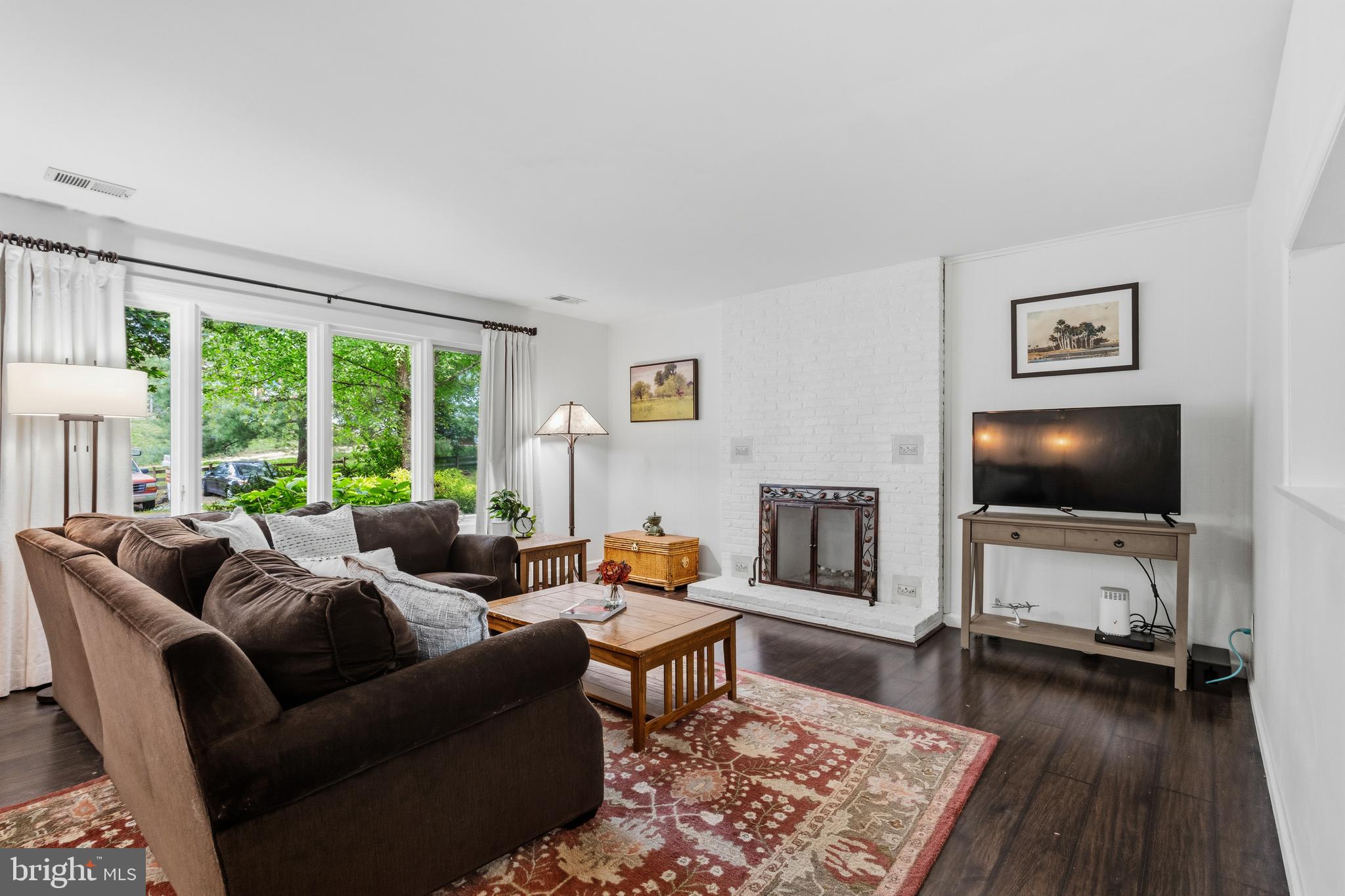 HILLSMERE SHORES - Residential