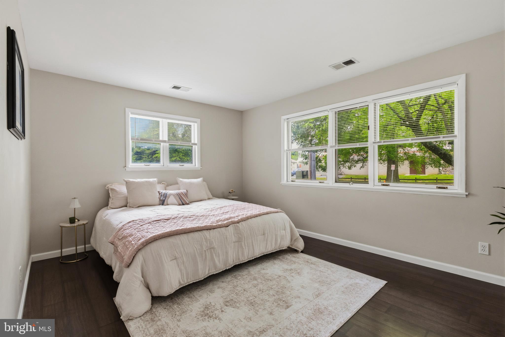 HILLSMERE SHORES - Residential