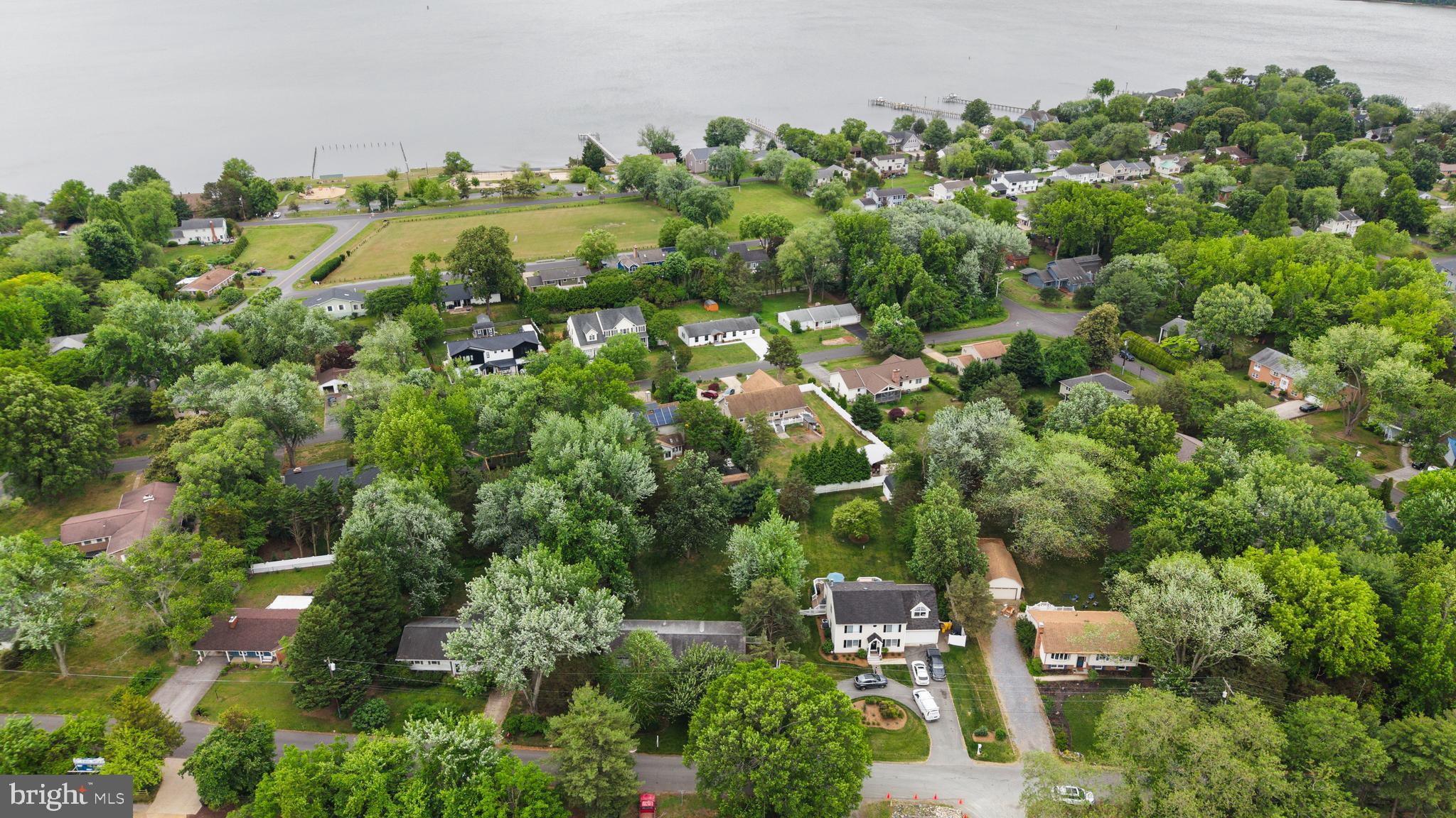 HILLSMERE SHORES - Residential