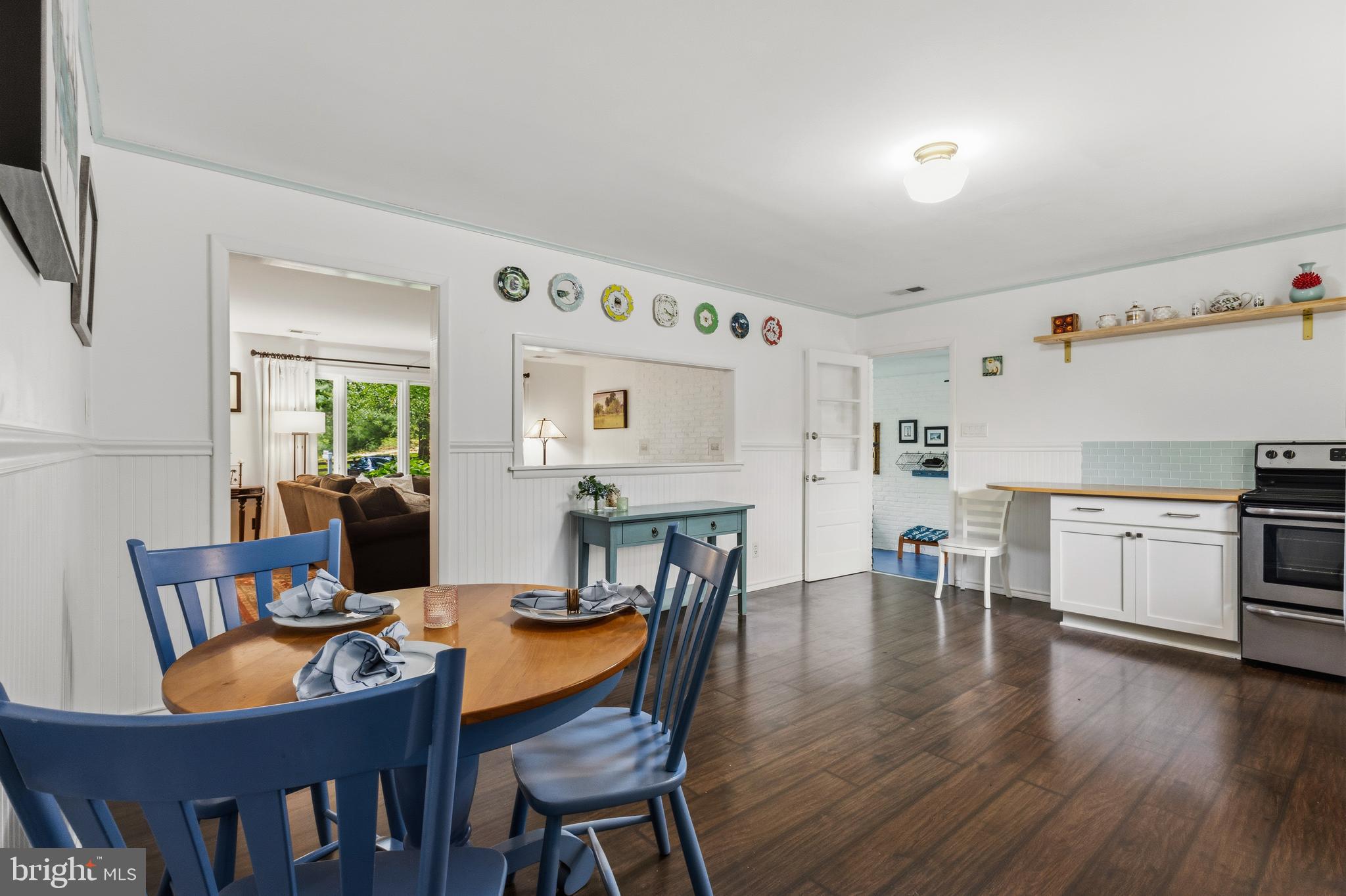 HILLSMERE SHORES - Residential