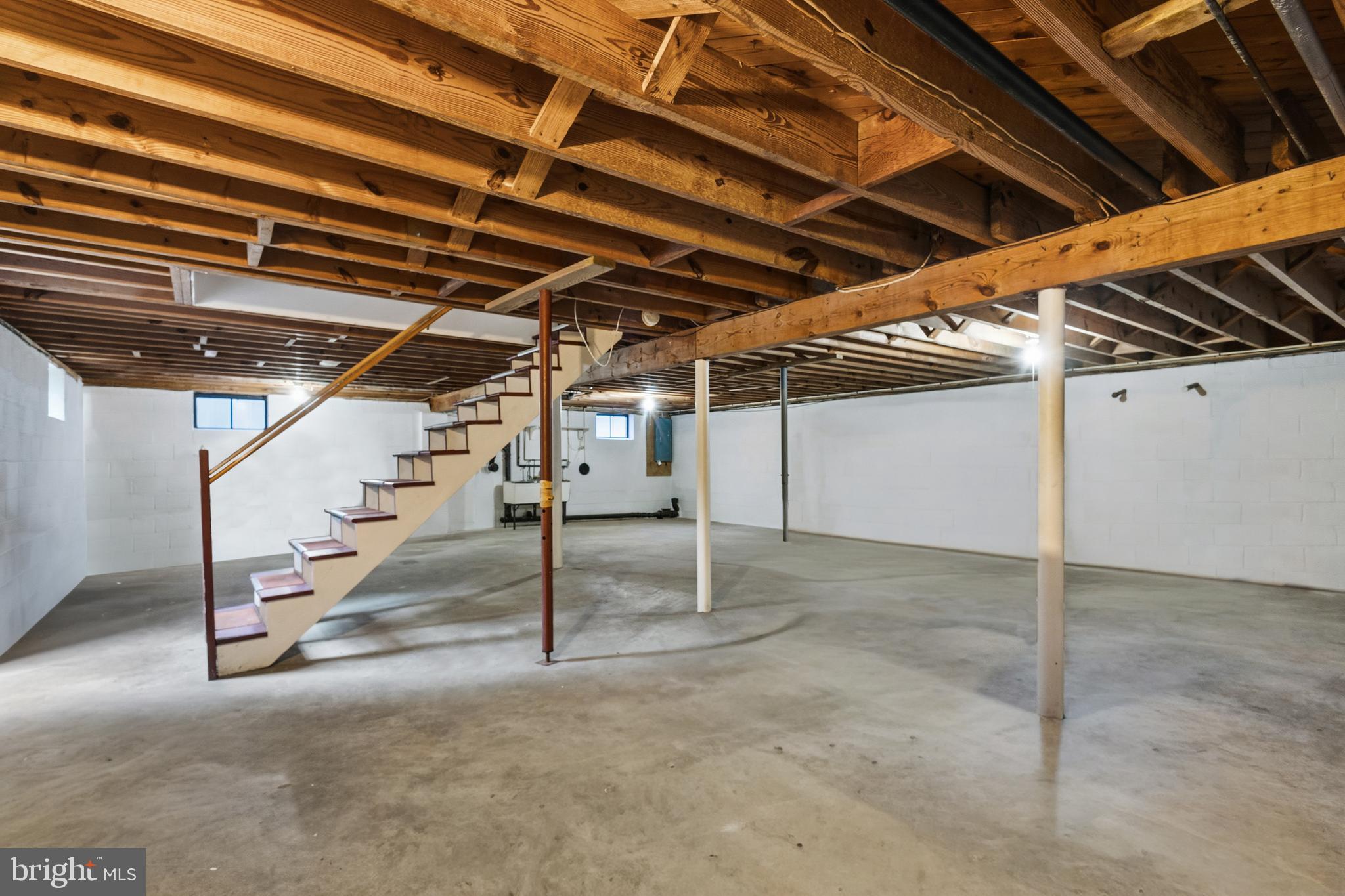 HILLSMERE SHORES - Residential