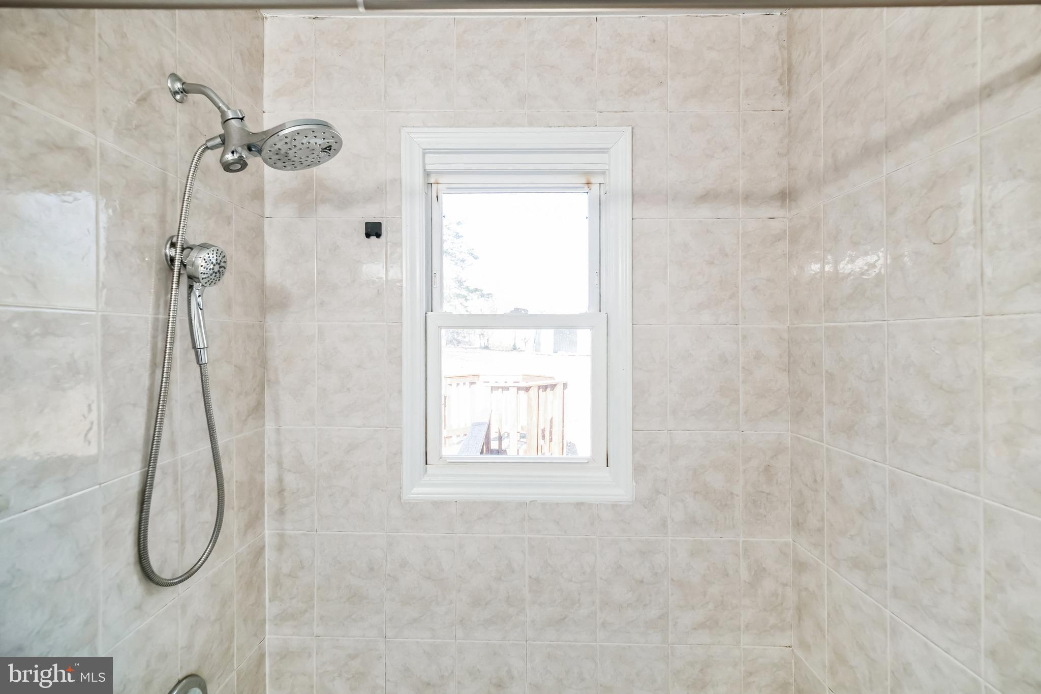 MARUMSCO VILLAGE - Residential Lease