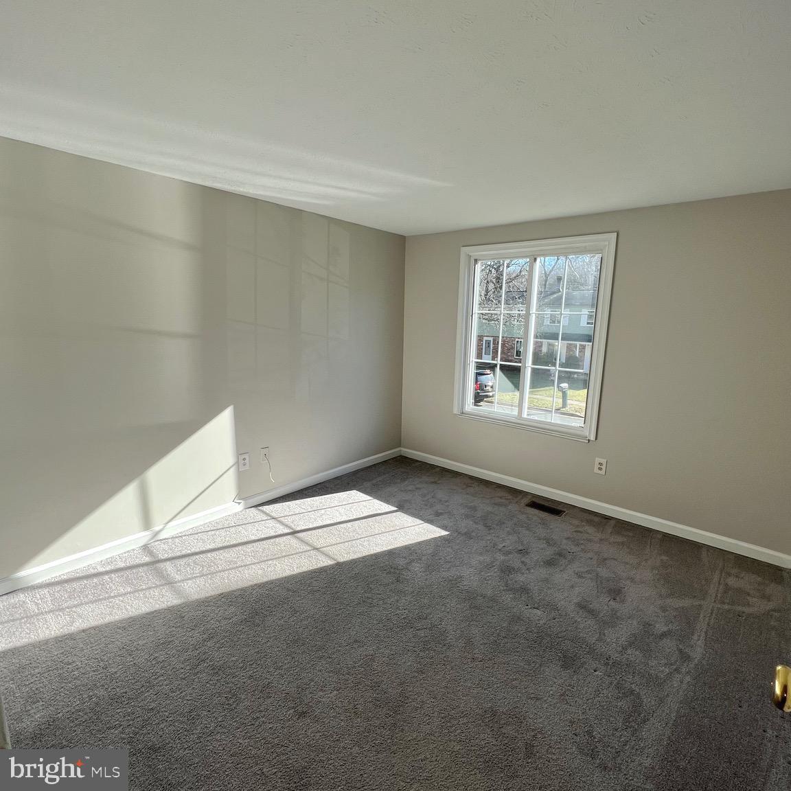 WHISPERING WOODS - Residential Lease