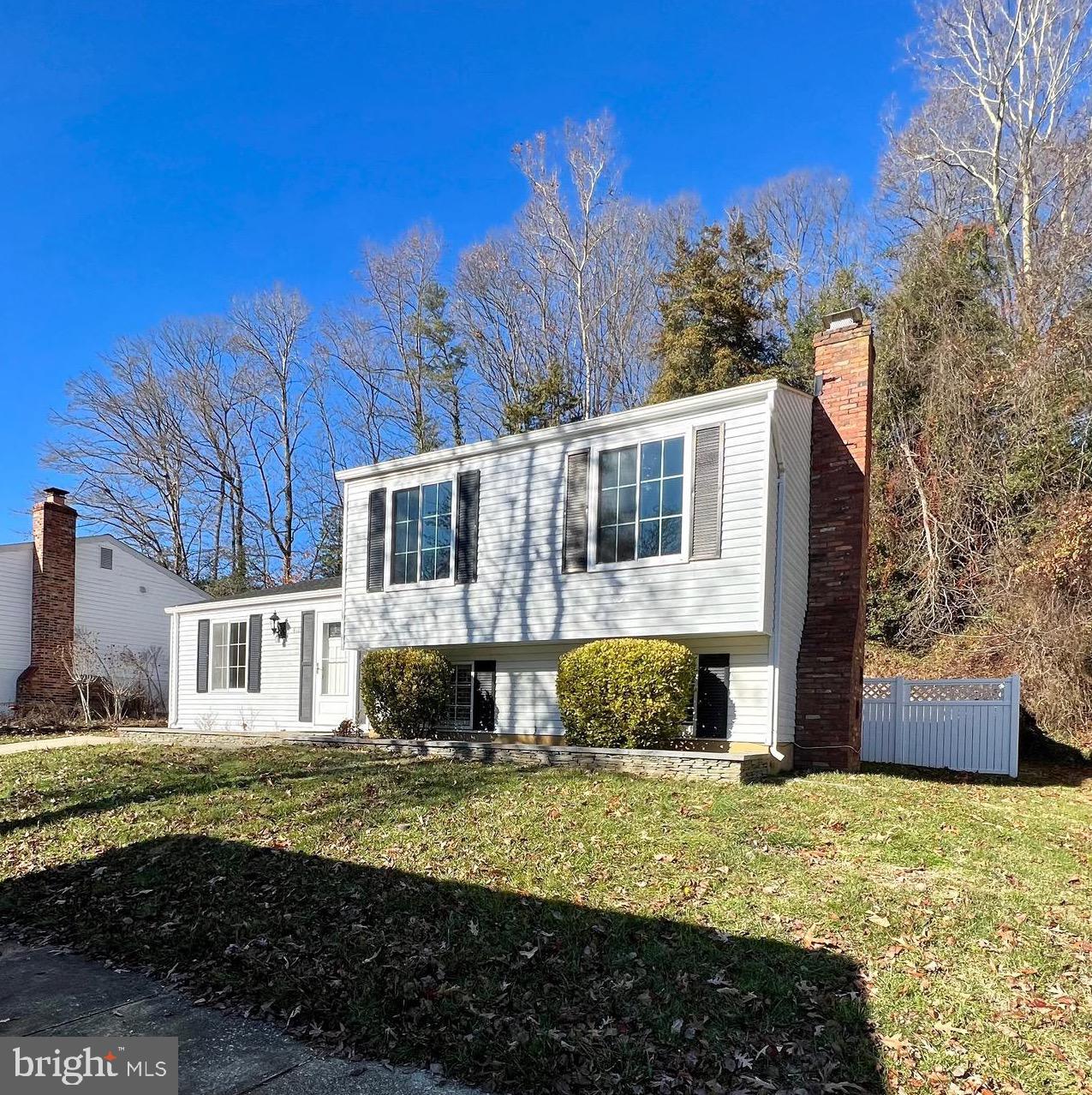 WHISPERING WOODS - Residential Lease