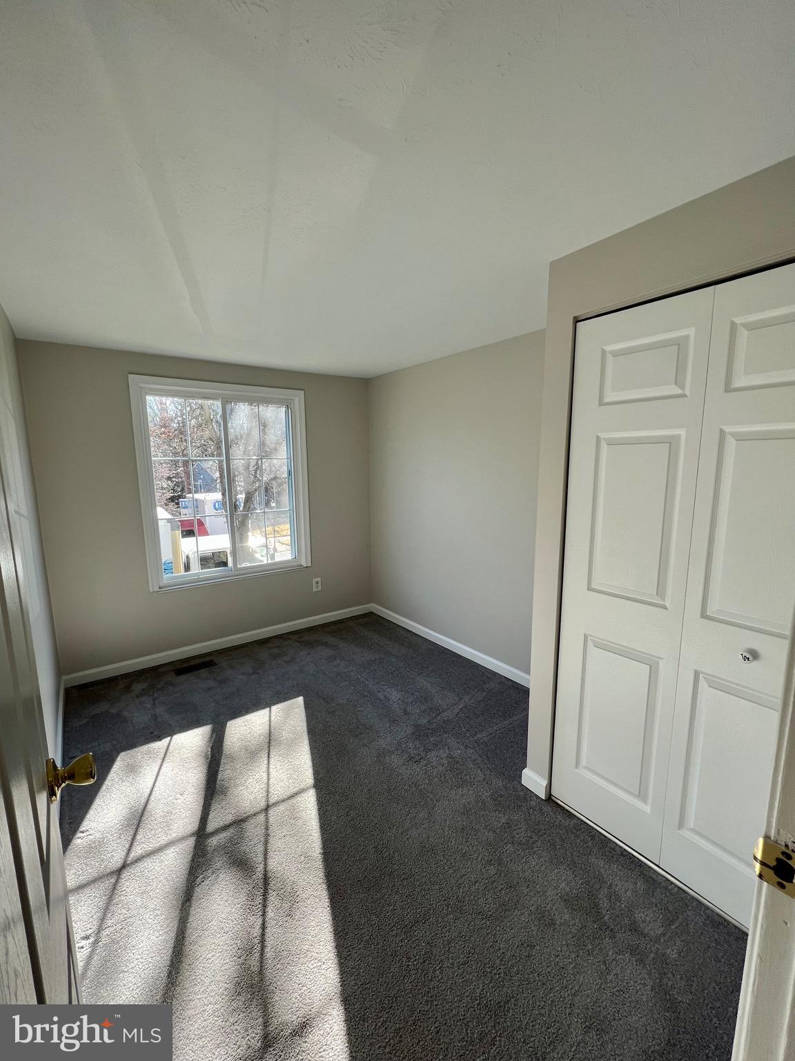 WHISPERING WOODS - Residential Lease