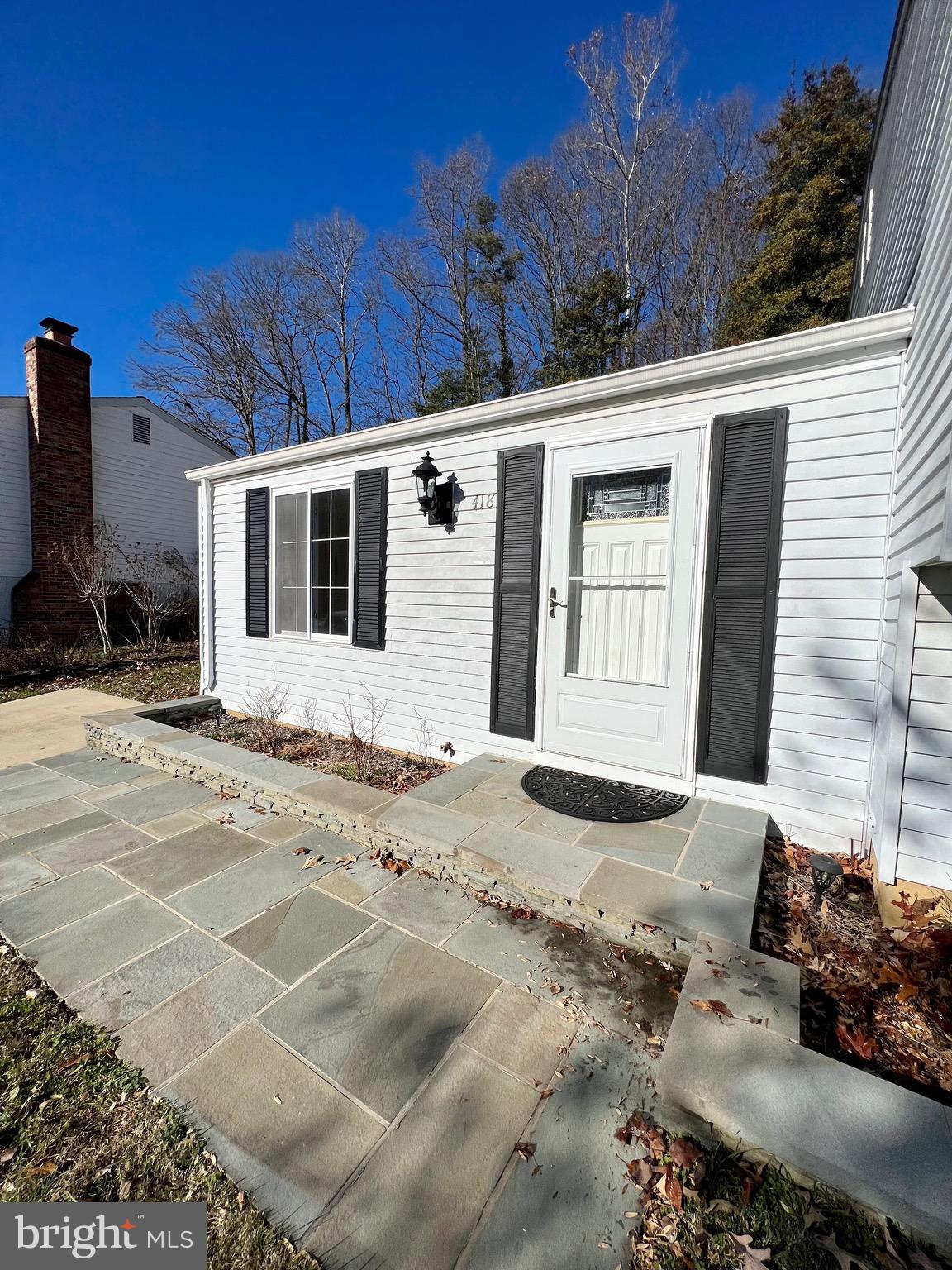 WHISPERING WOODS - Residential Lease