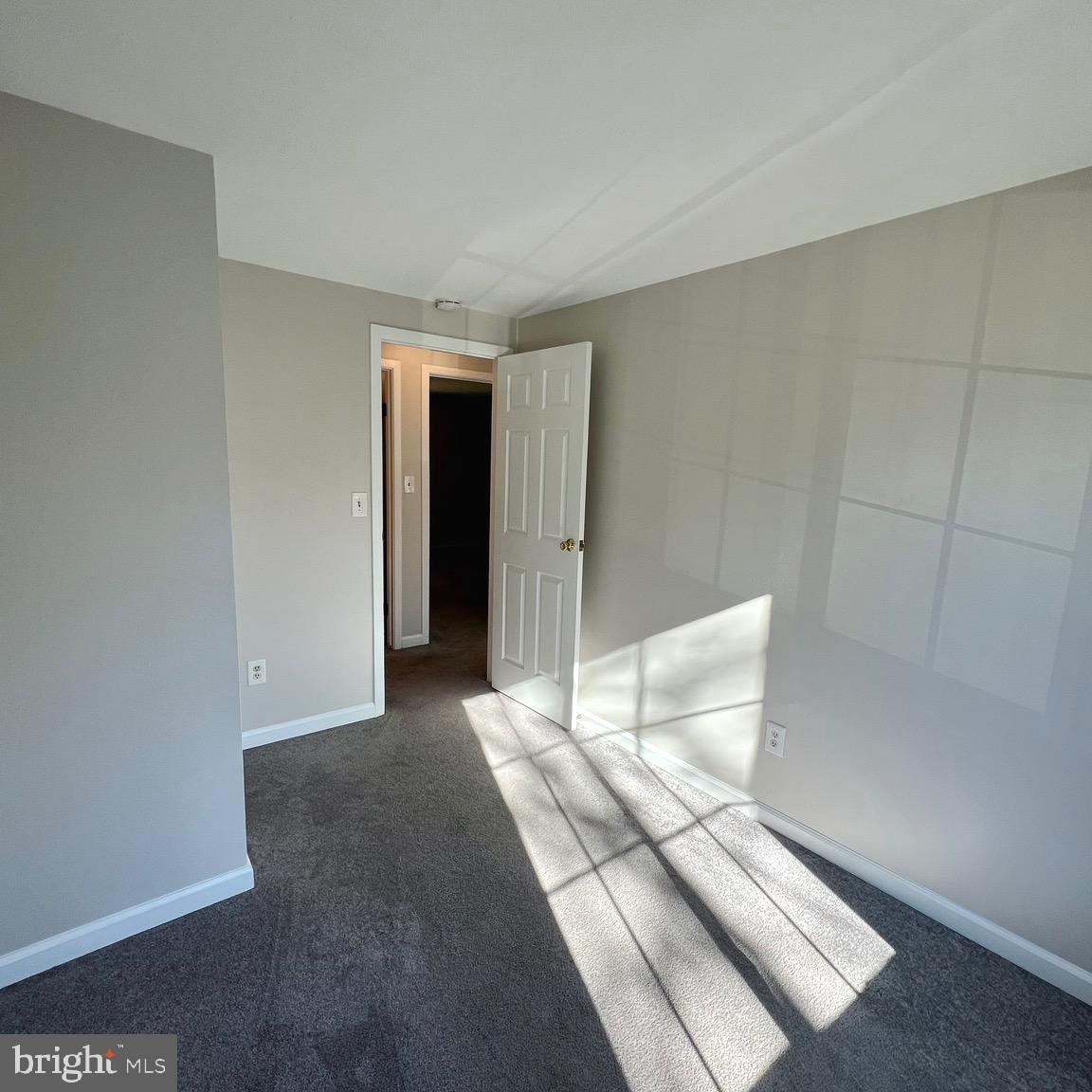 WHISPERING WOODS - Residential Lease