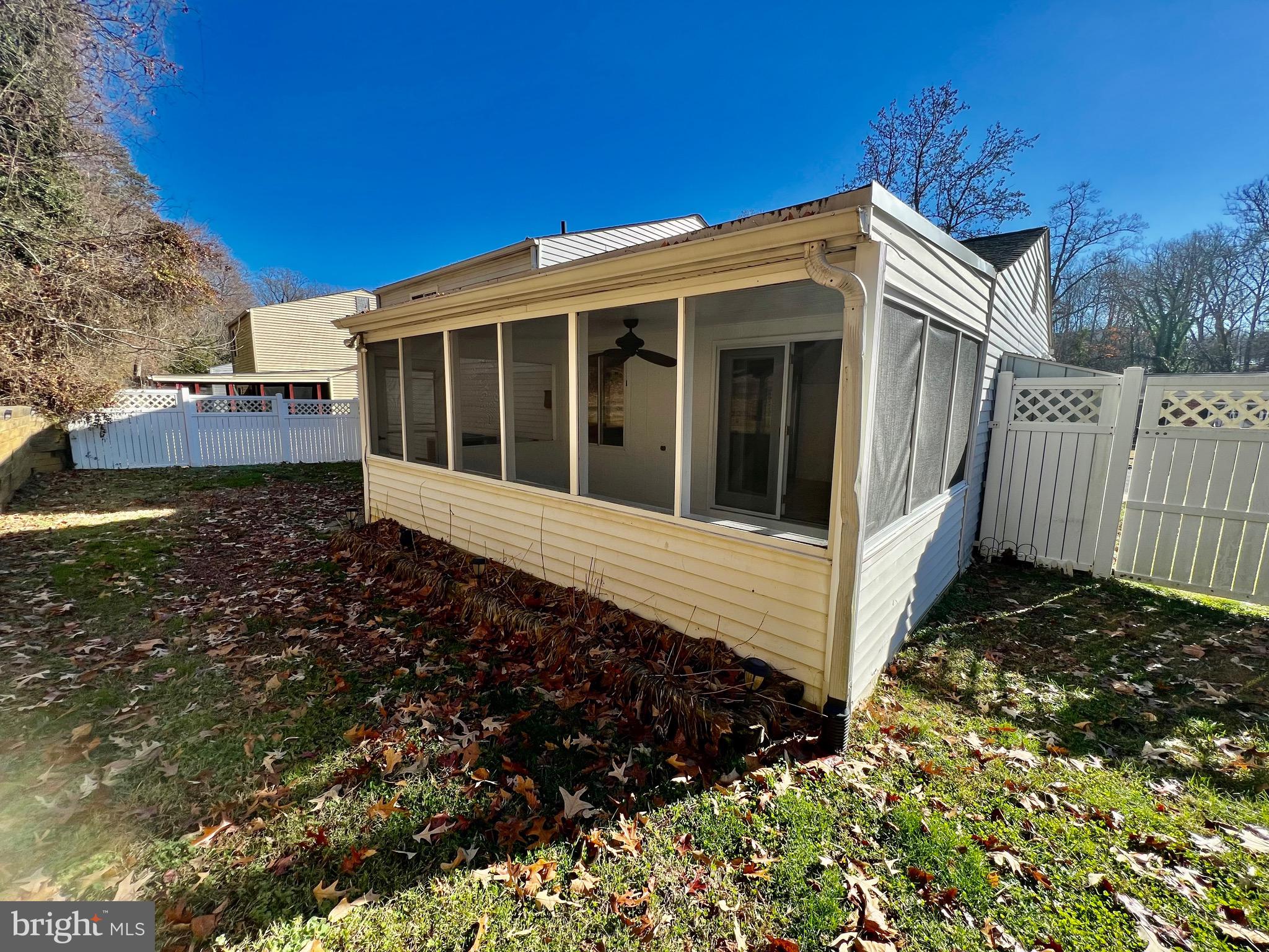 WHISPERING WOODS - Residential Lease