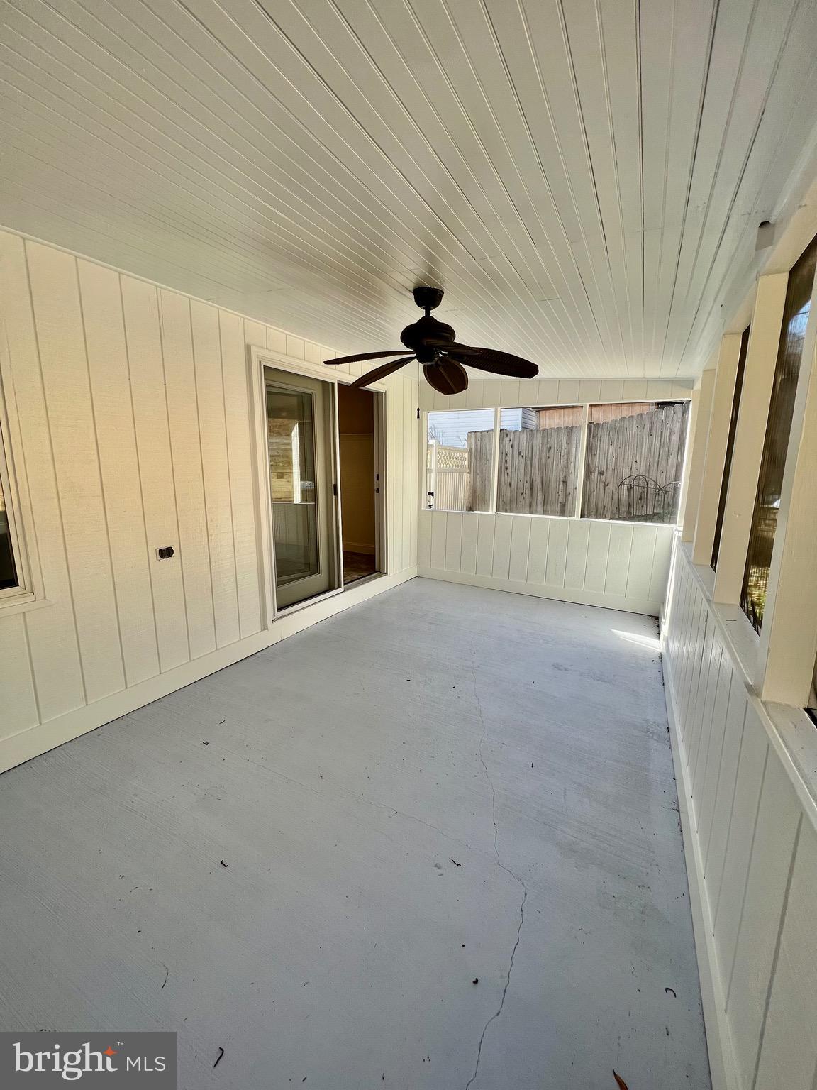 WHISPERING WOODS - Residential Lease