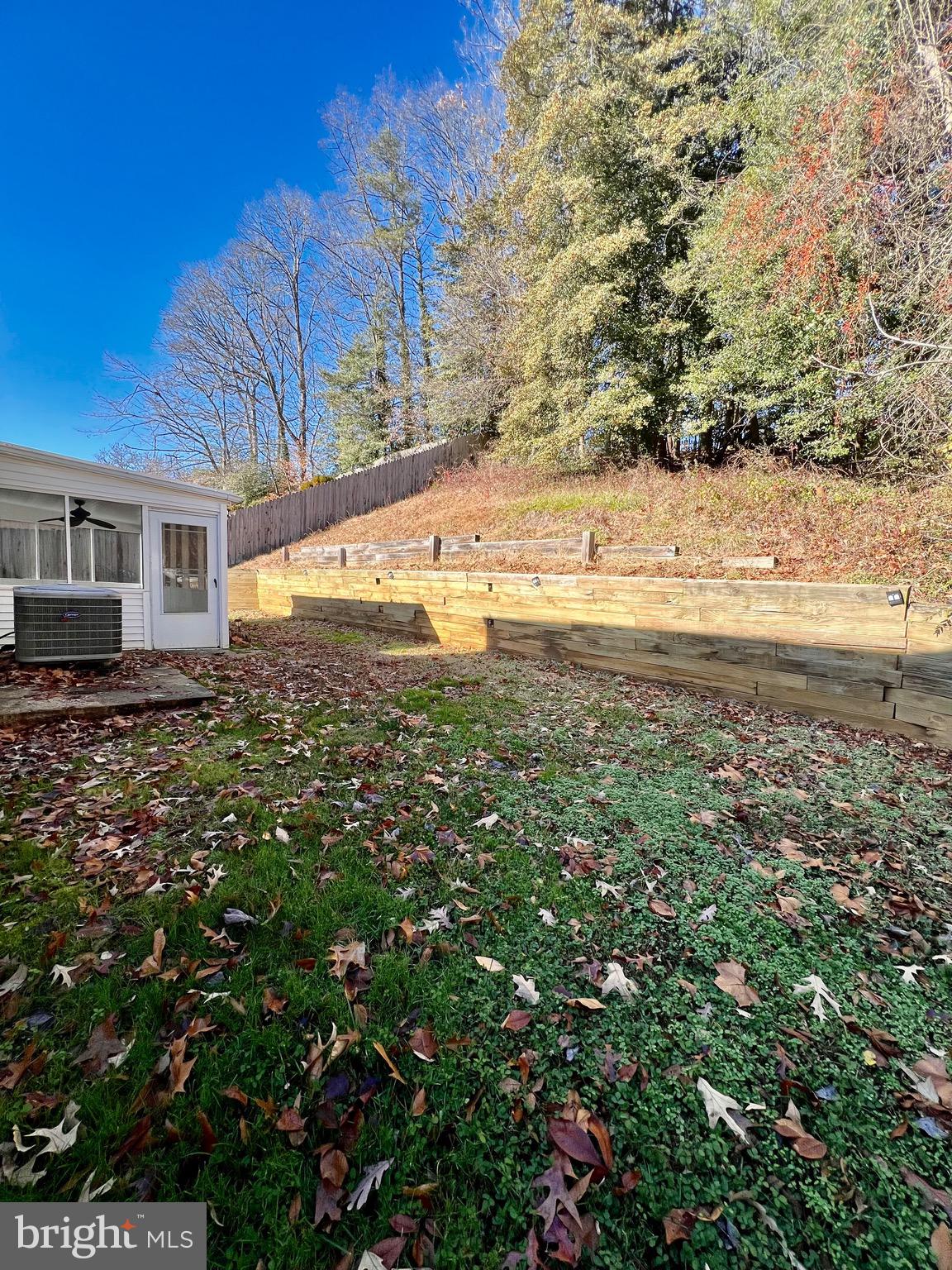 WHISPERING WOODS - Residential Lease