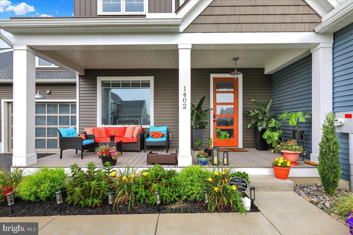 1402 BARRINGTON DRIVE