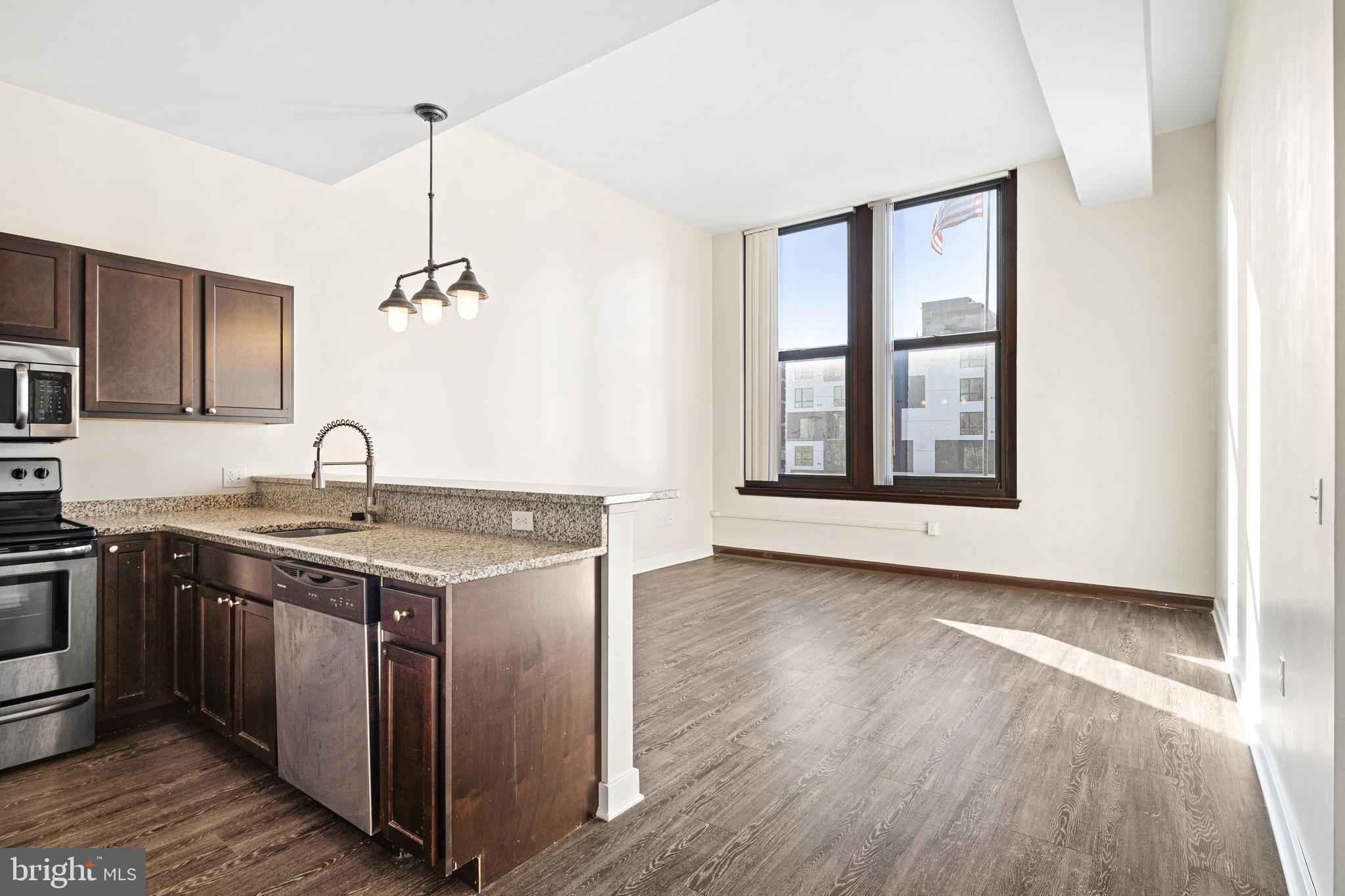 CENTER CITY - Residential Lease