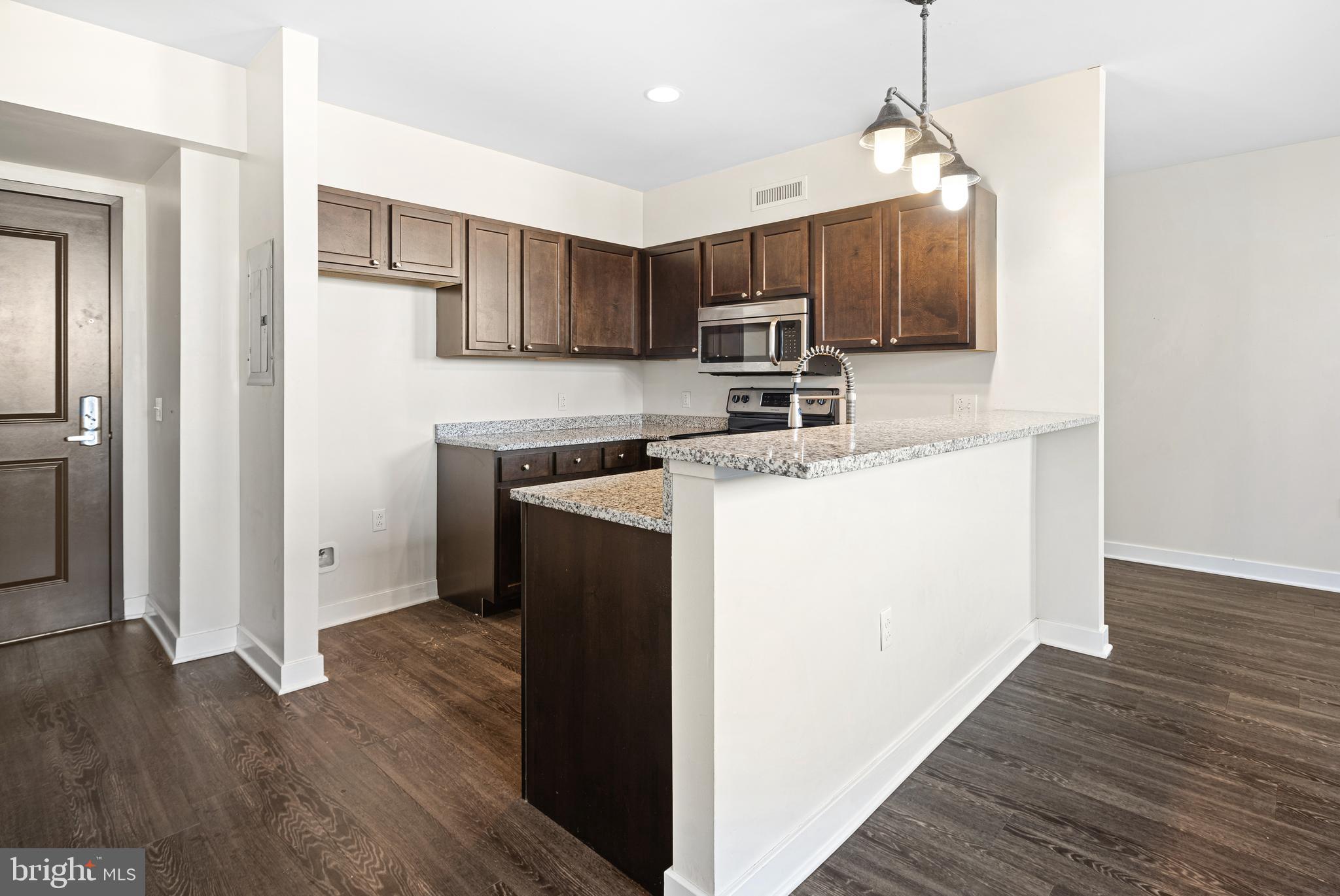 CENTER CITY - Residential Lease