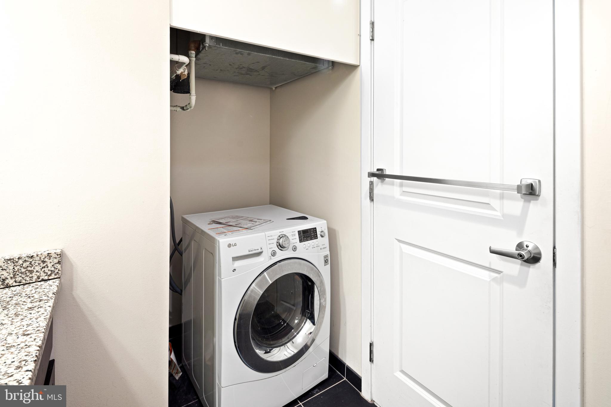 CENTER CITY - Residential Lease