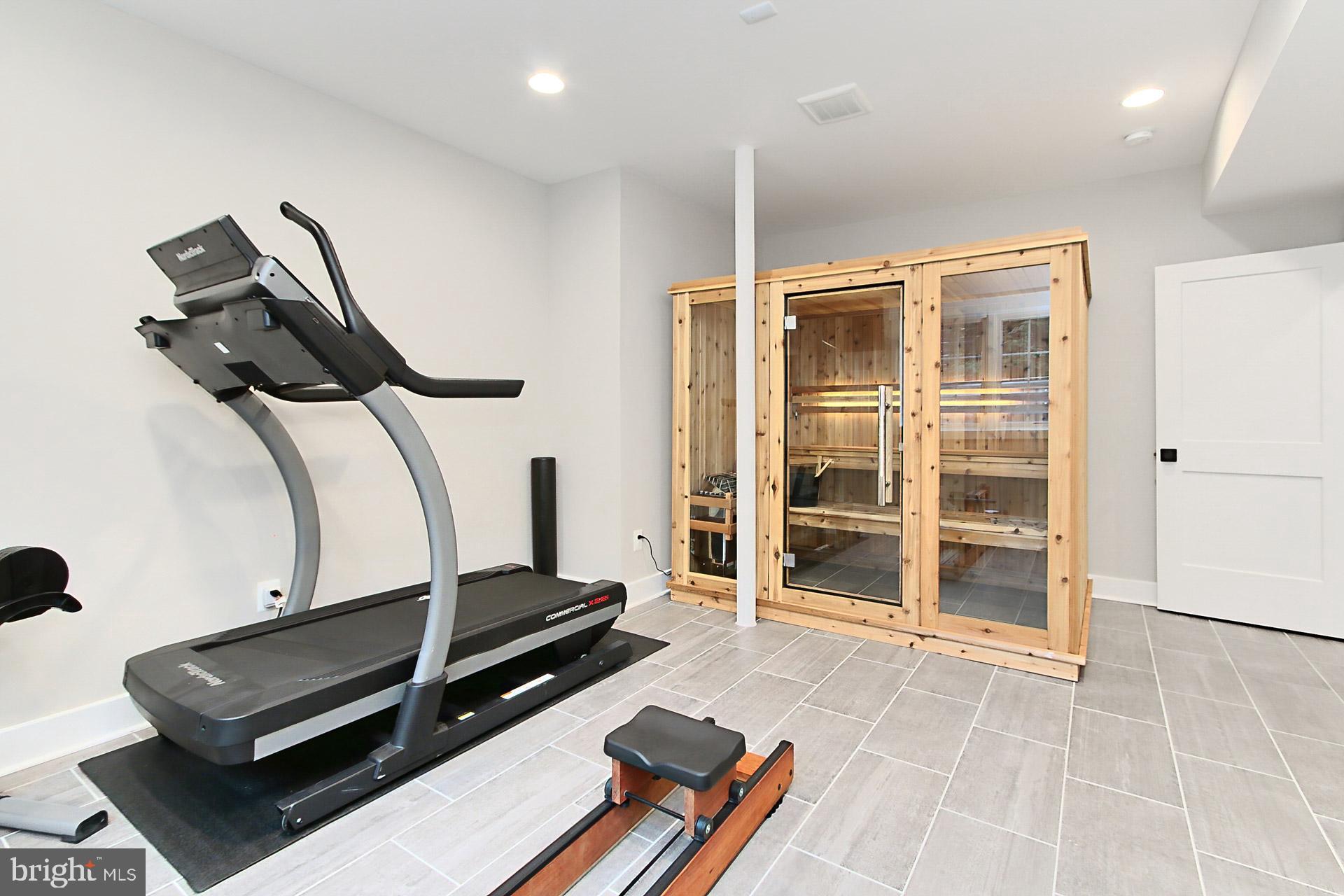 VIRGINIA FOREST - Residential