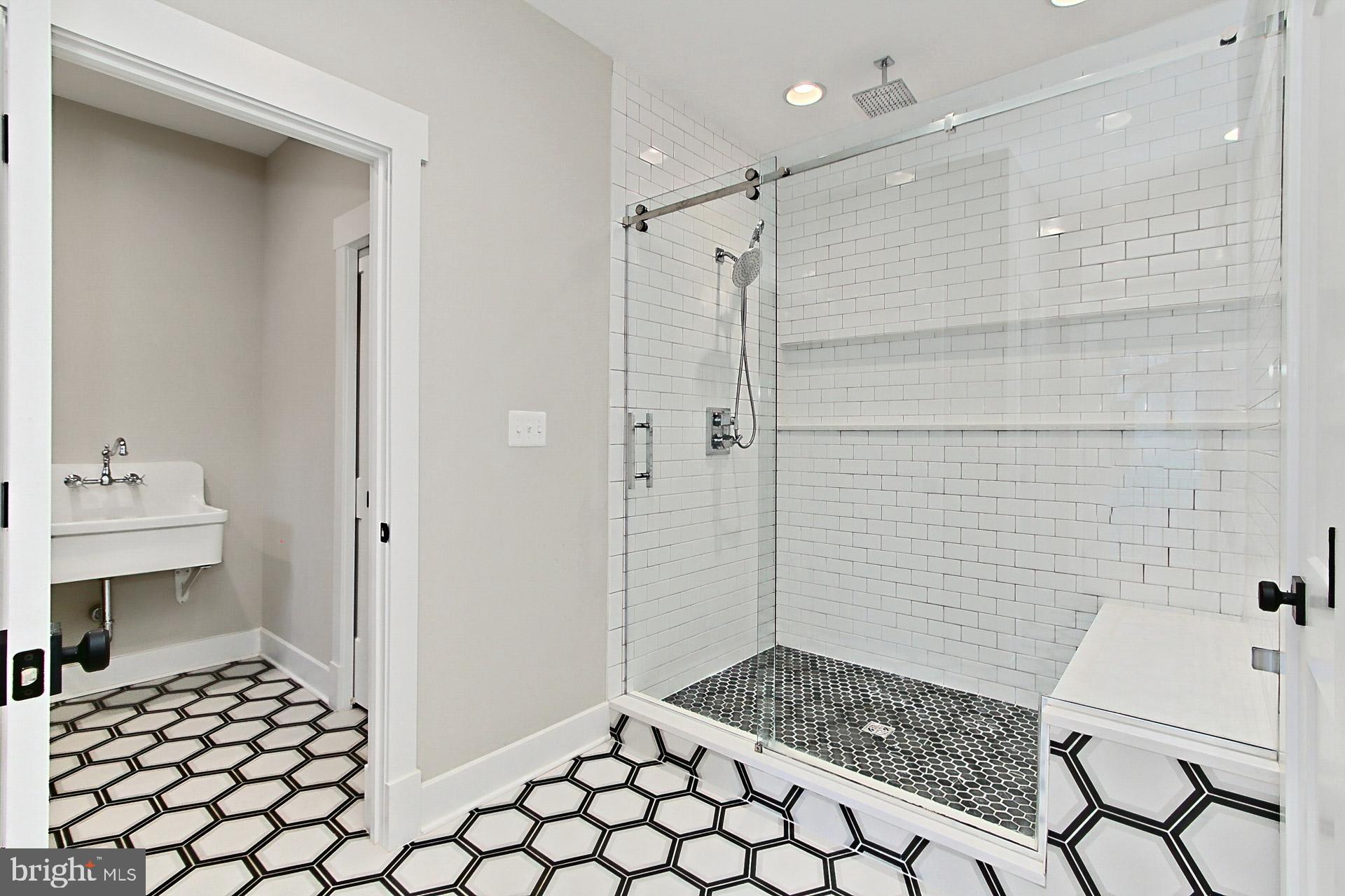 VIRGINIA FOREST - Residential