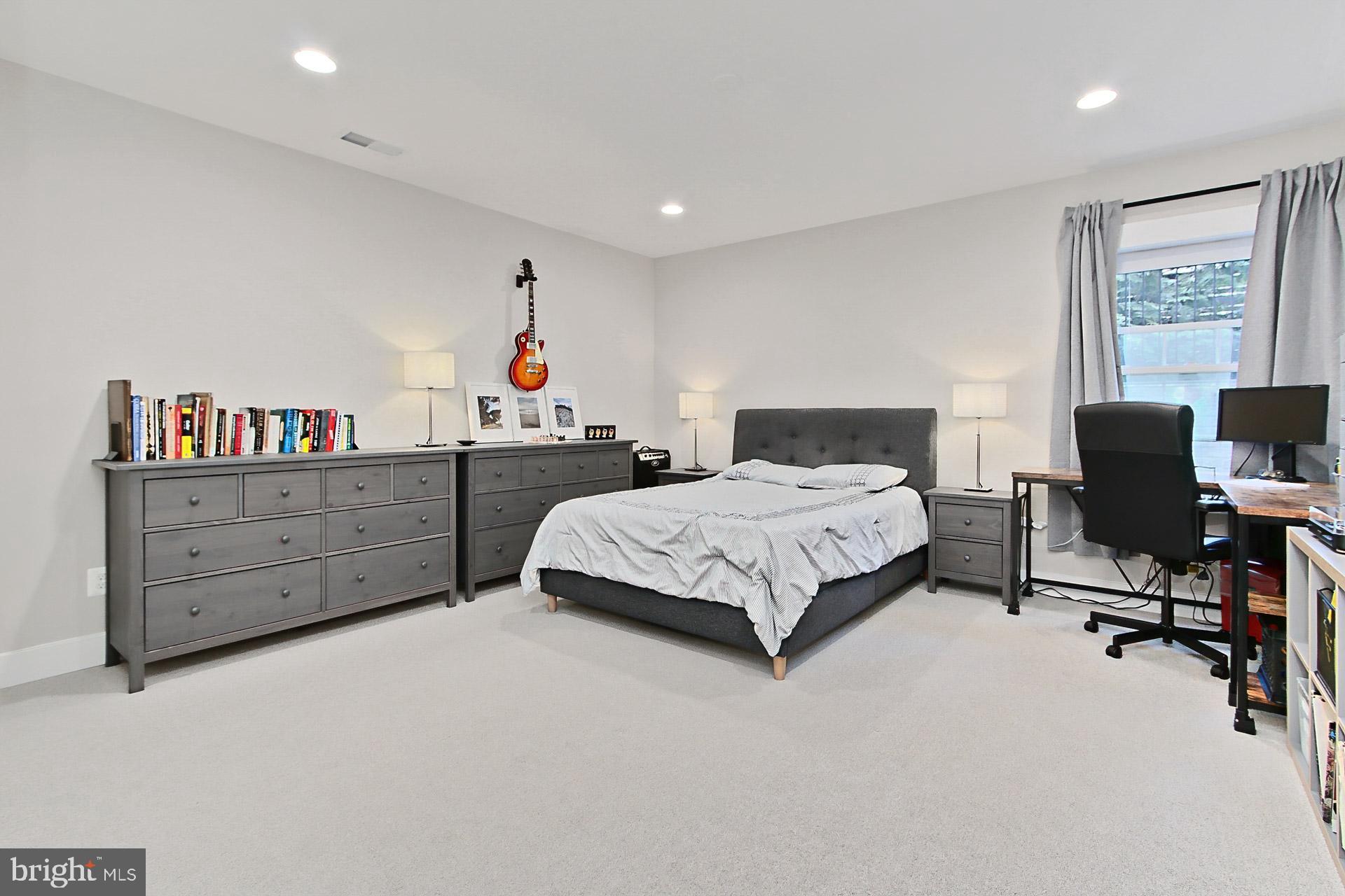 VIRGINIA FOREST - Residential