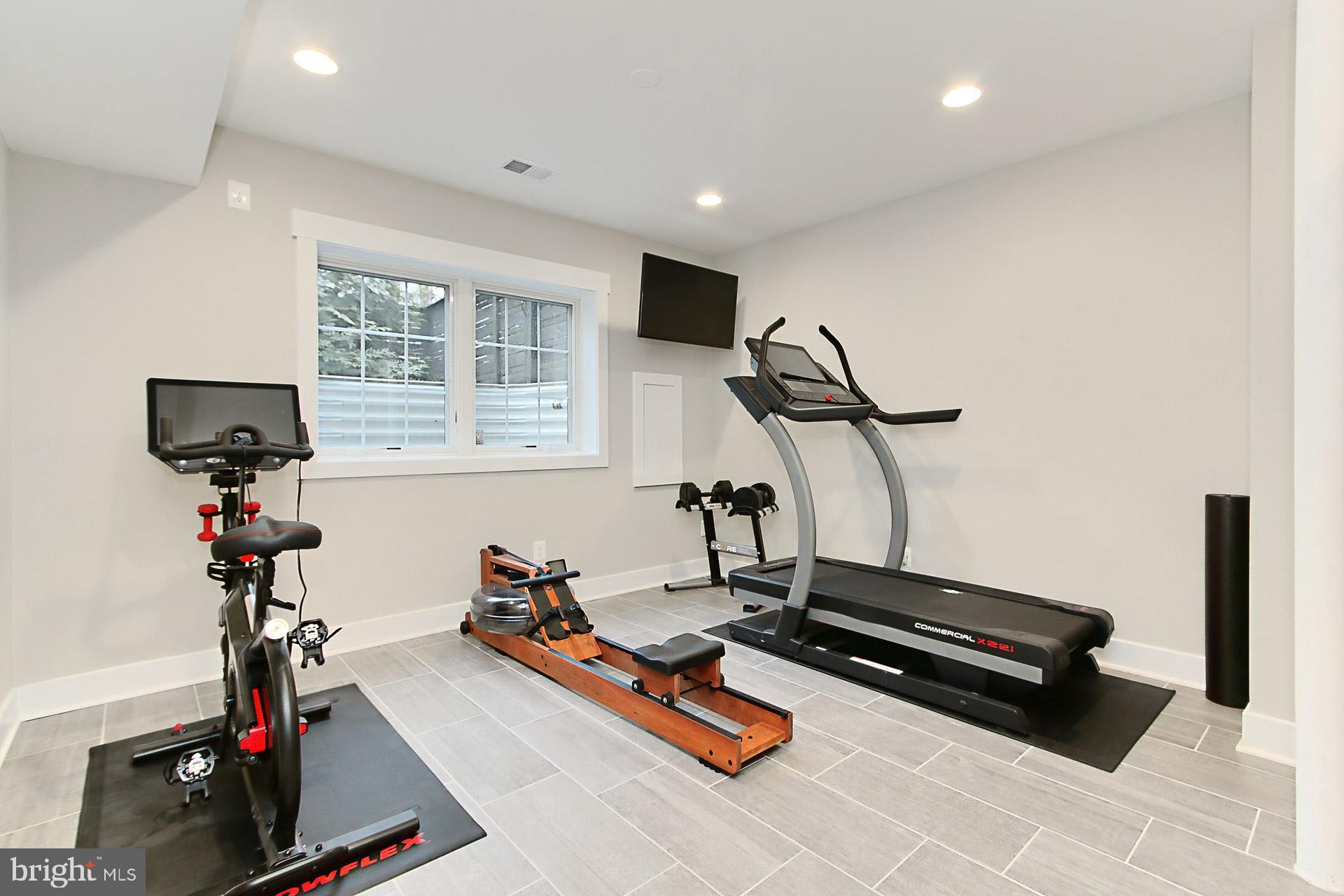 VIRGINIA FOREST - Residential