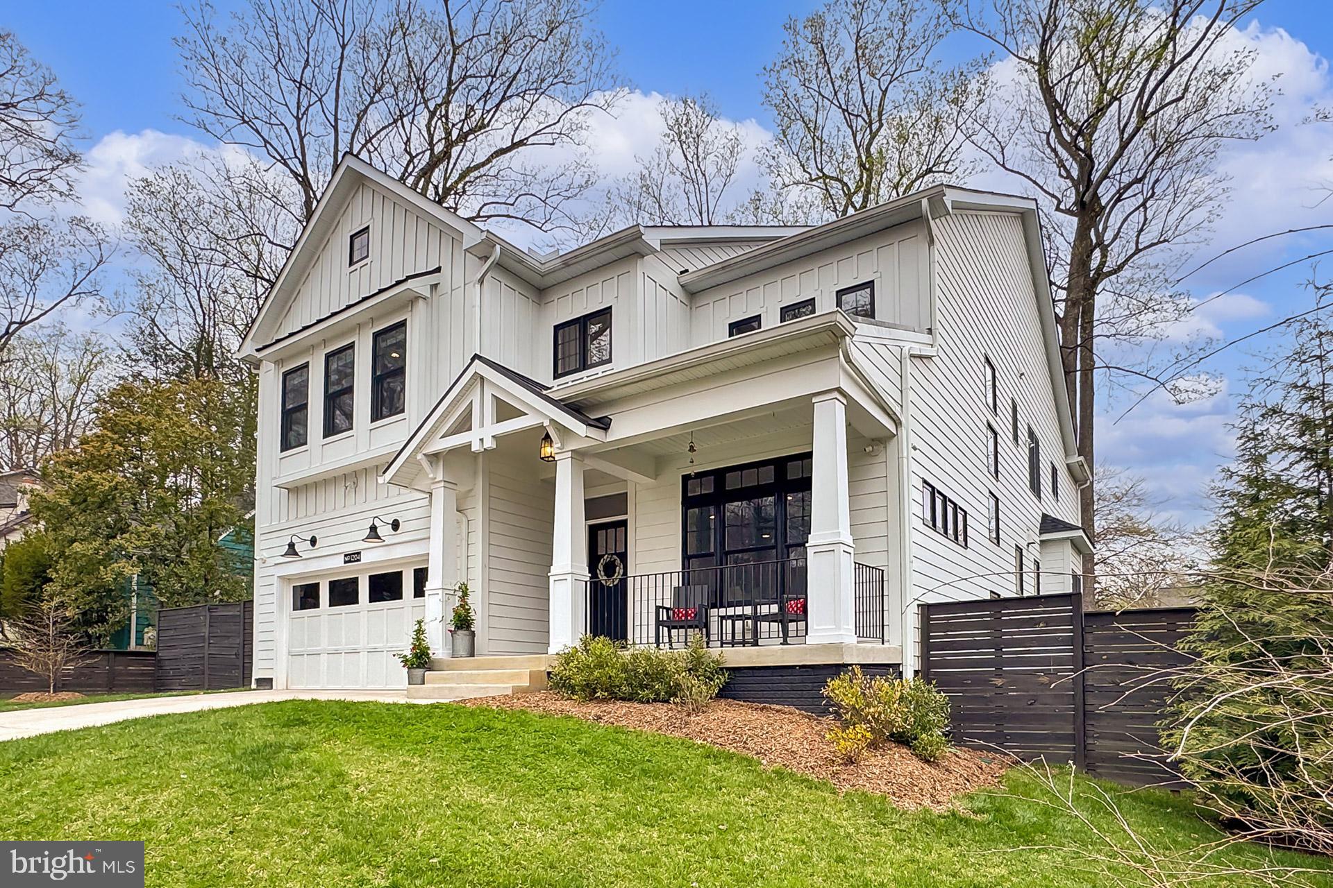 1204 SEATON LANE