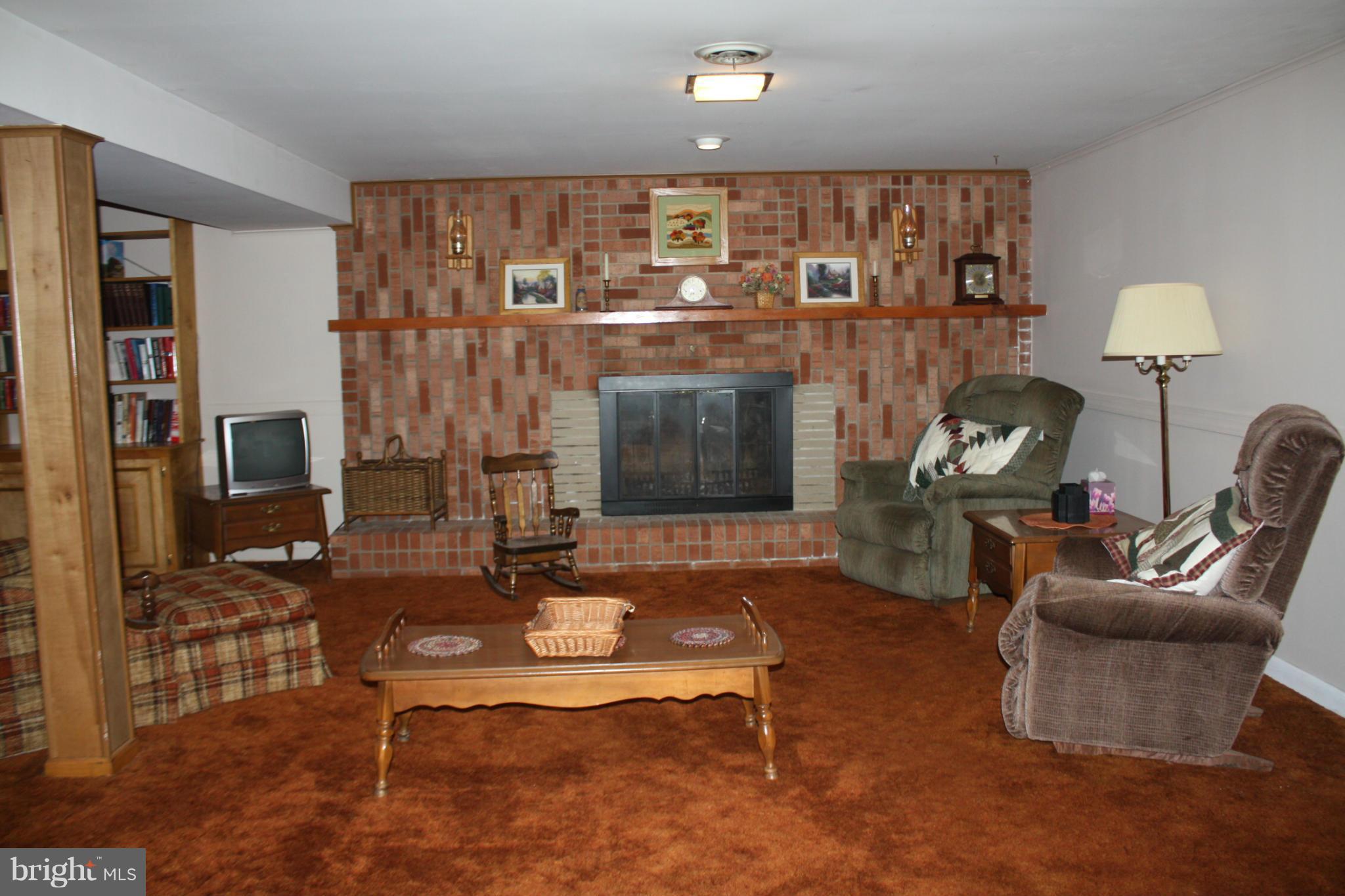 MT CARMEL WOODS - Residential