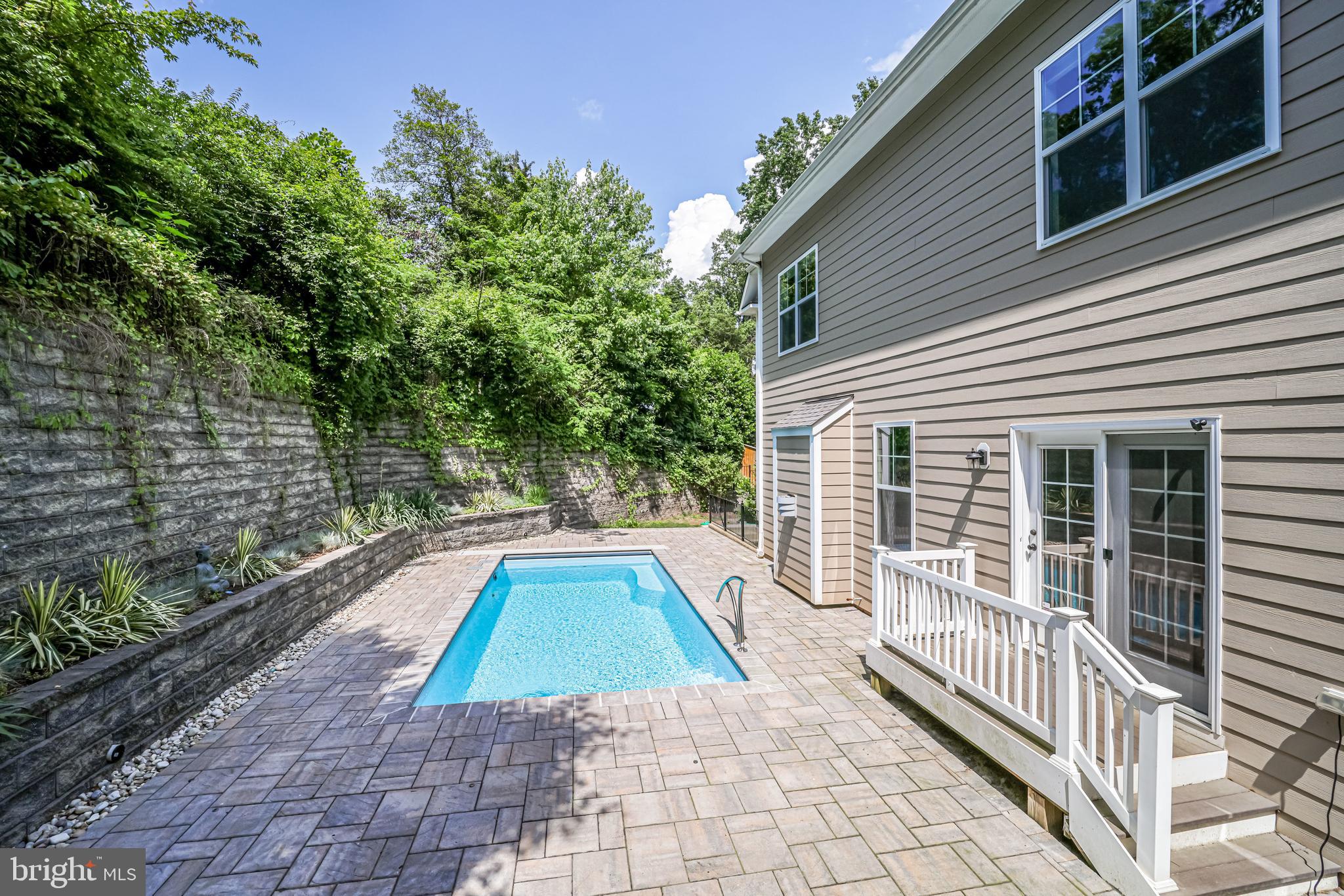 MINOR HILL - Residential