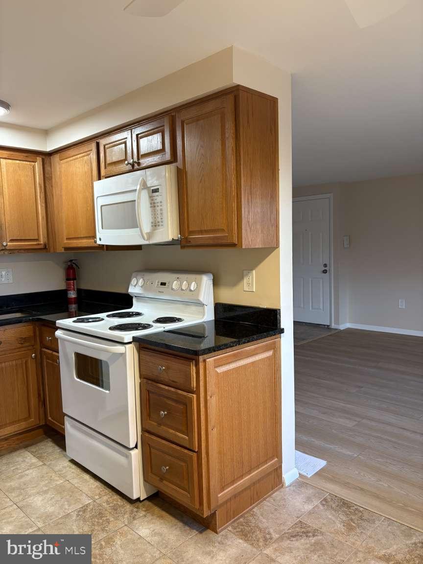 250 TANGLEWOOD LANE G-4