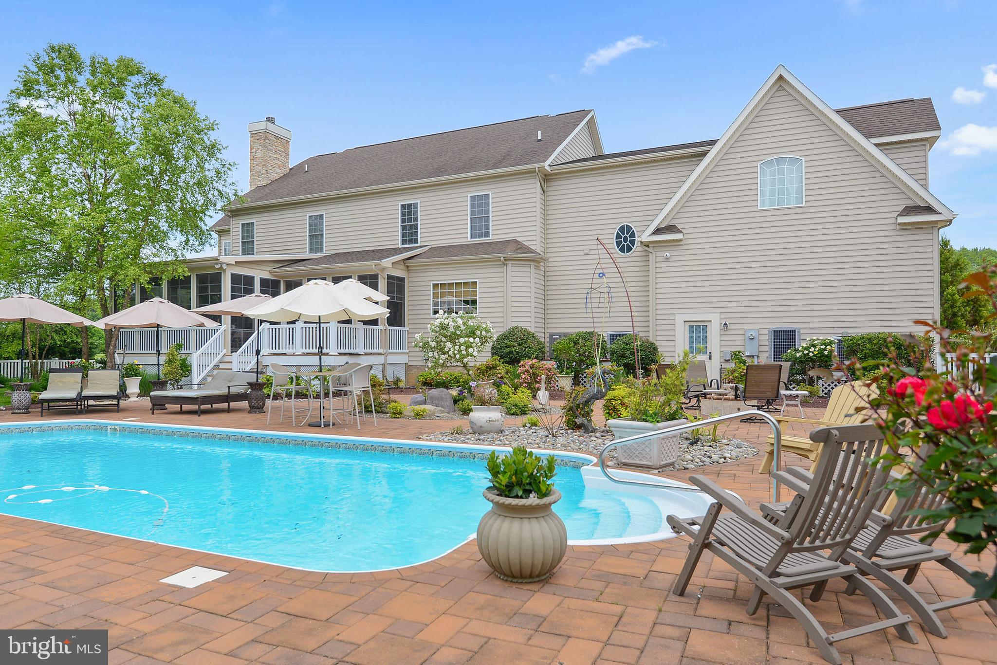 INDIAN CREEK - Residential