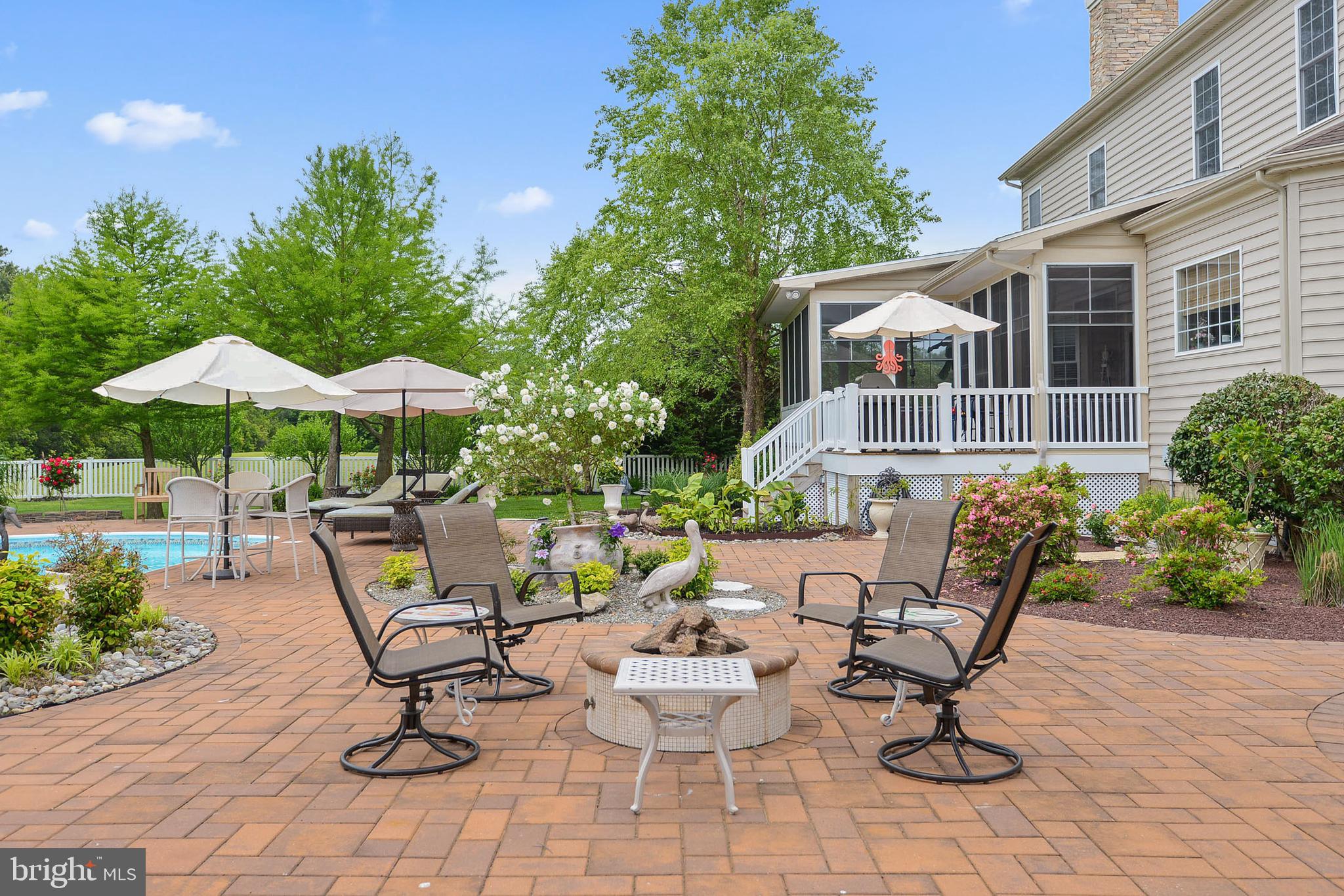 INDIAN CREEK - Residential