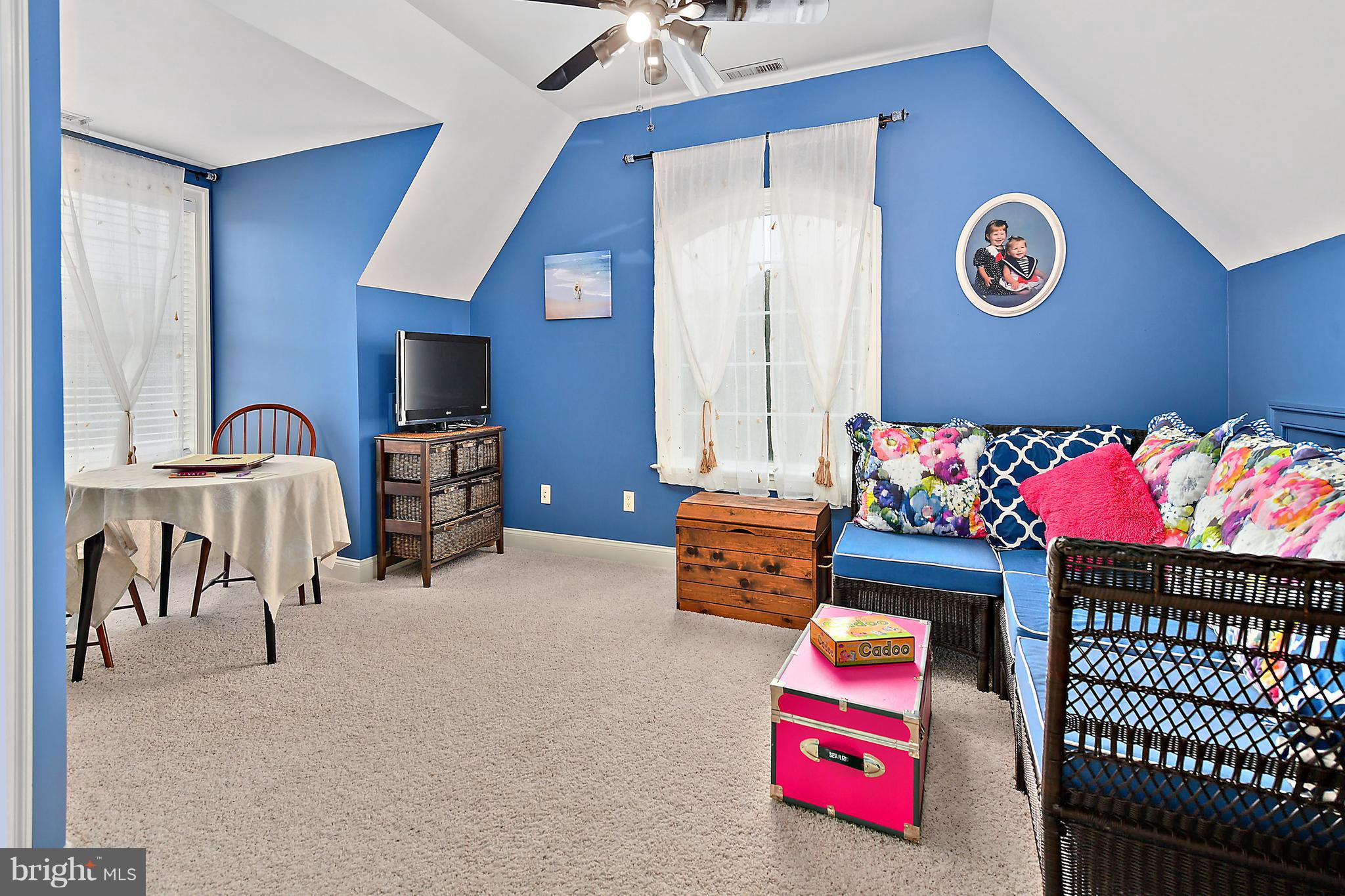 INDIAN CREEK - Residential