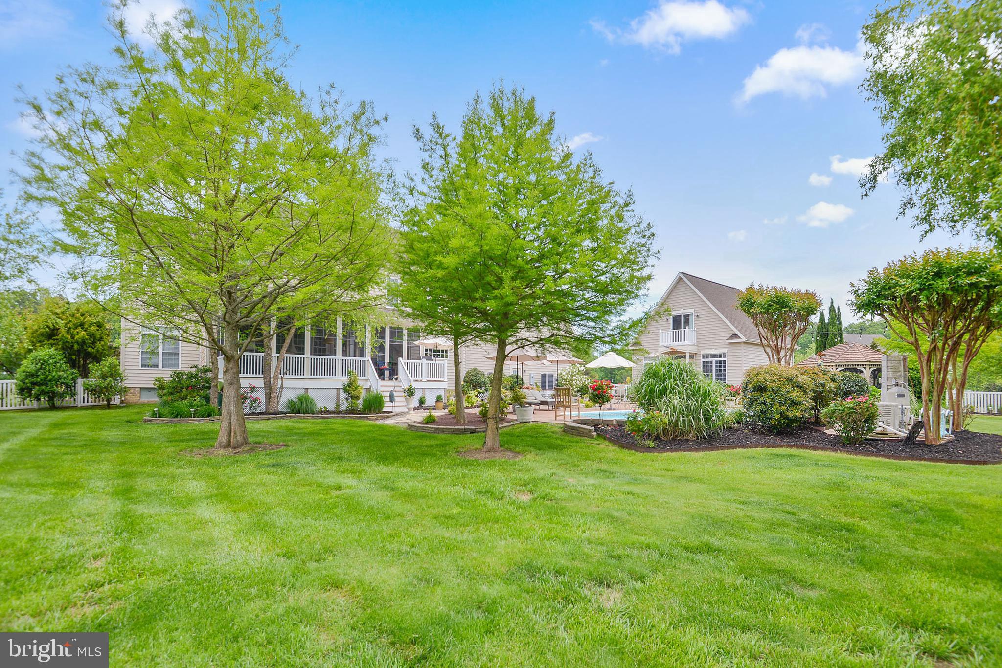 INDIAN CREEK - Residential