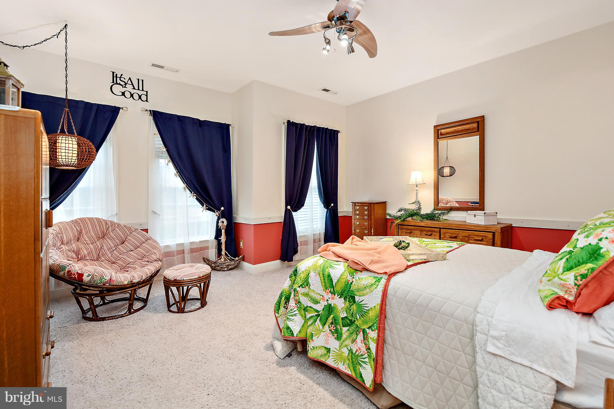 INDIAN CREEK - Residential