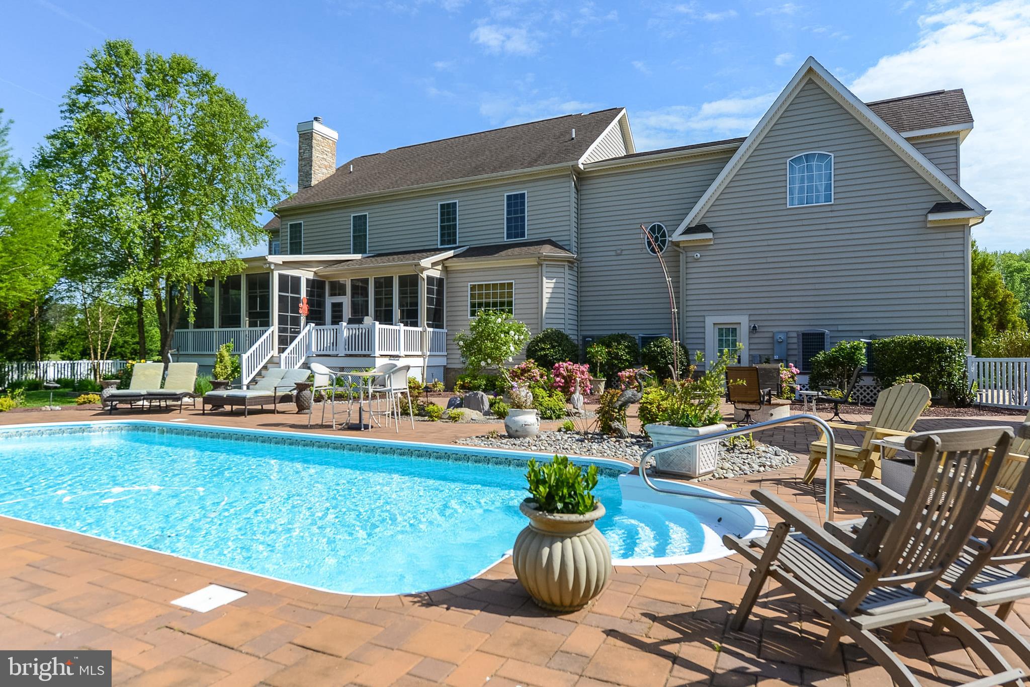 INDIAN CREEK - Residential