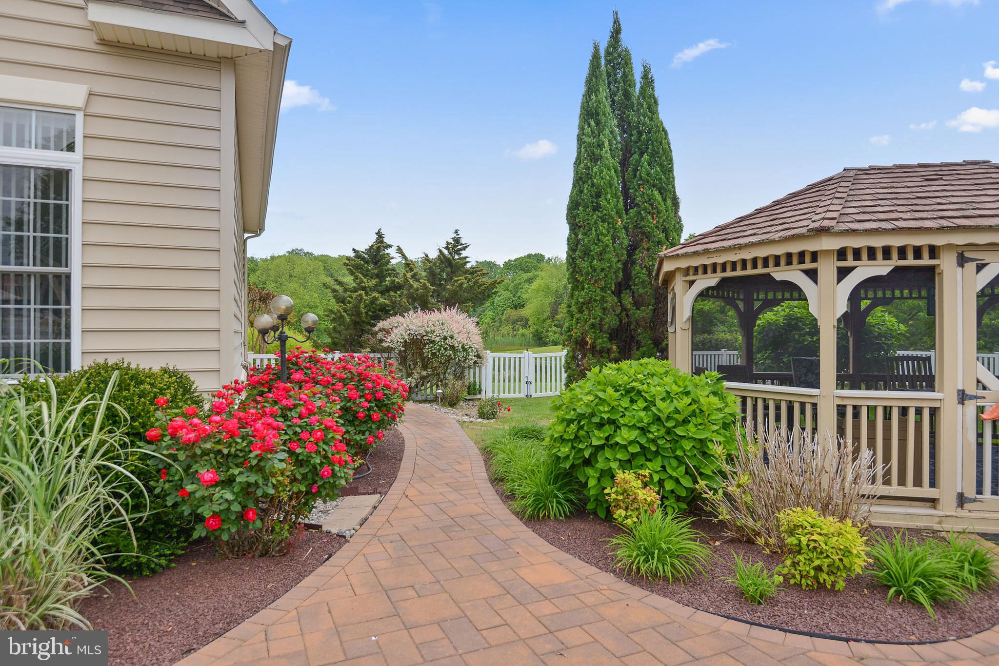 INDIAN CREEK - Residential