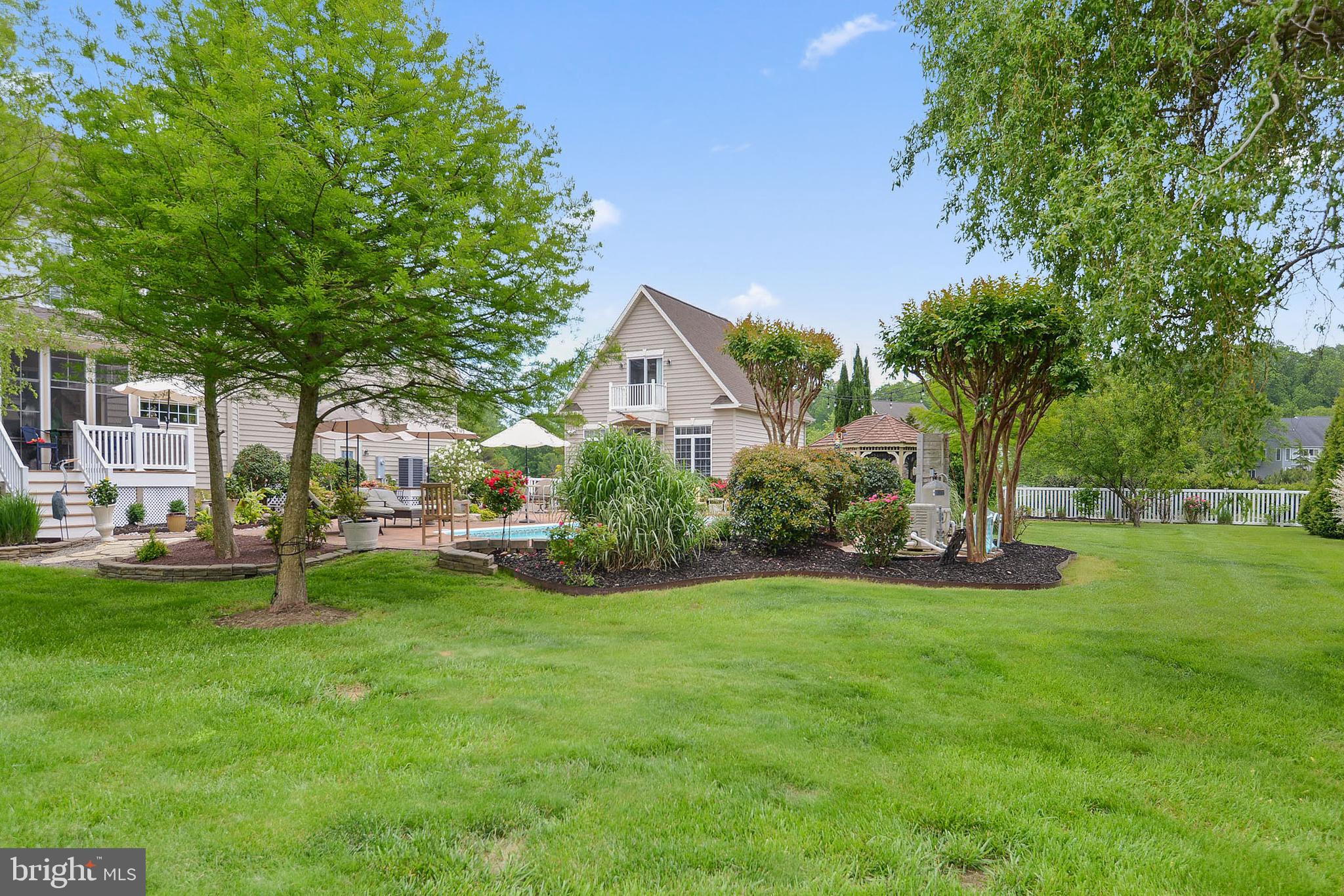 INDIAN CREEK - Residential