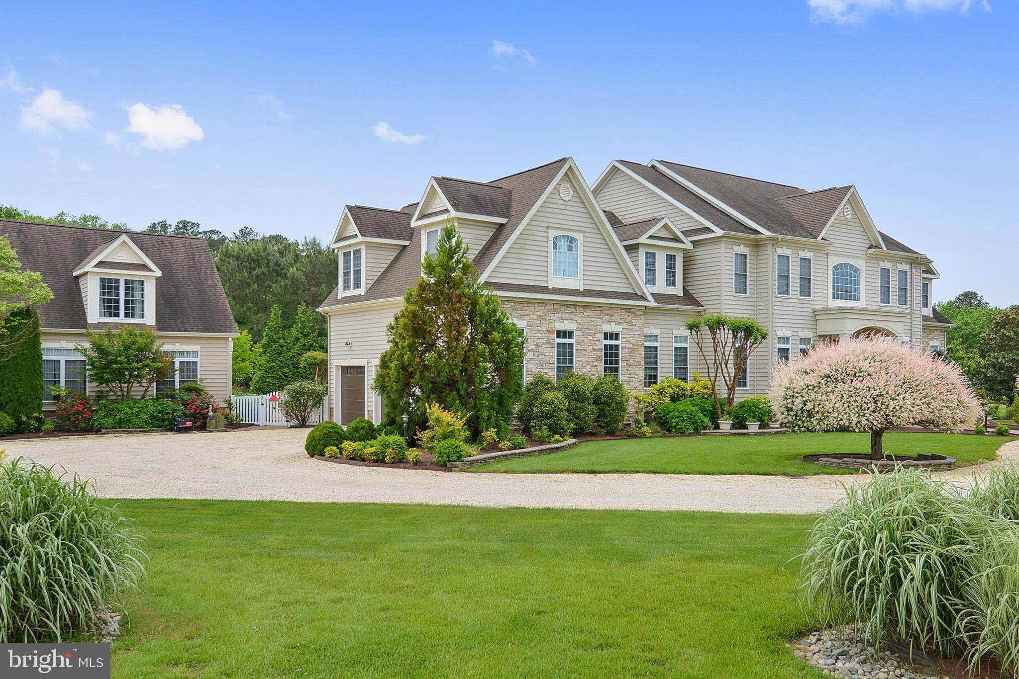 INDIAN CREEK - Residential