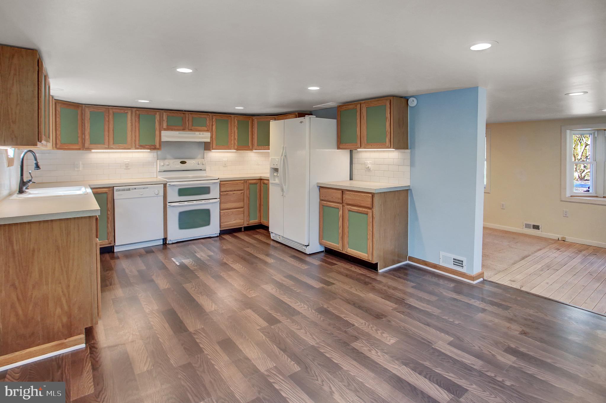 NEWPORT - Residential