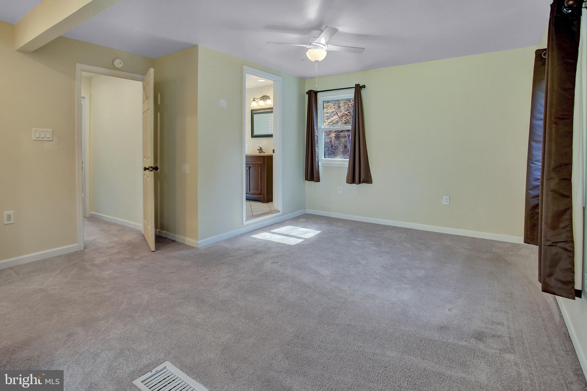 NEWPORT - Residential