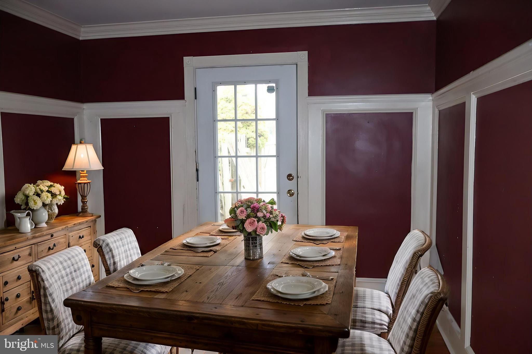 HILLTOWN - Residential