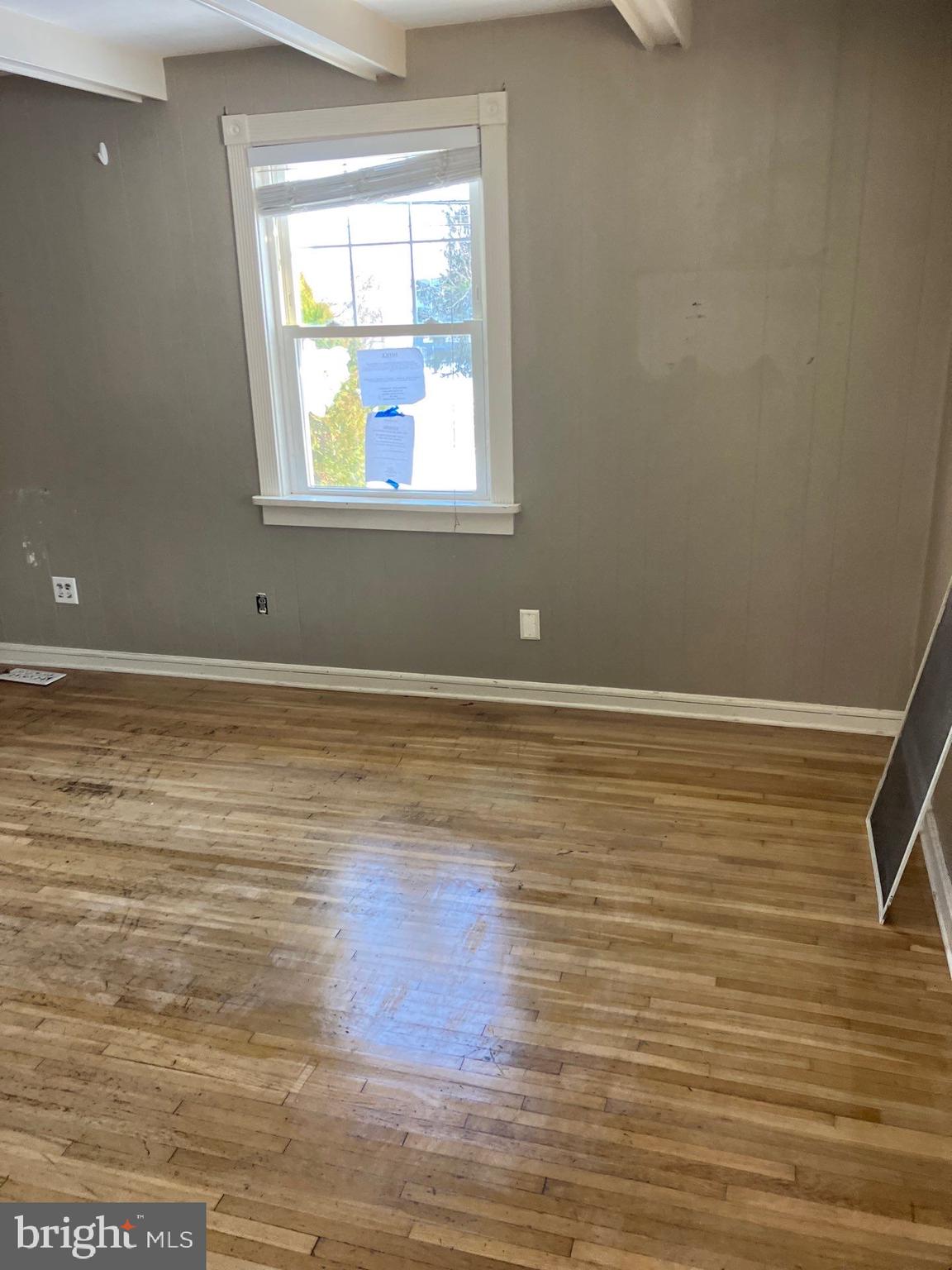 HILLTOWN - Residential