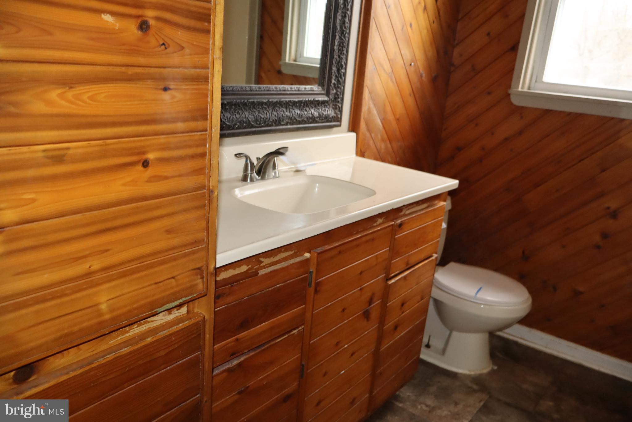 HILLTOWN - Residential