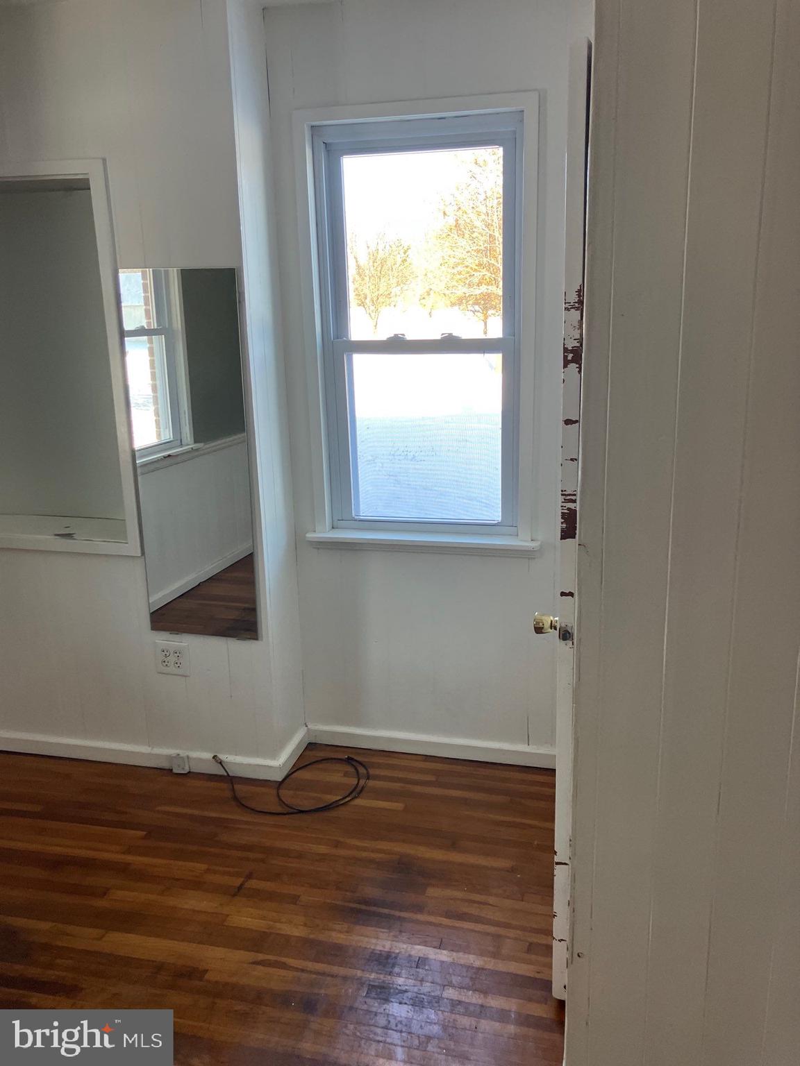 HILLTOWN - Residential