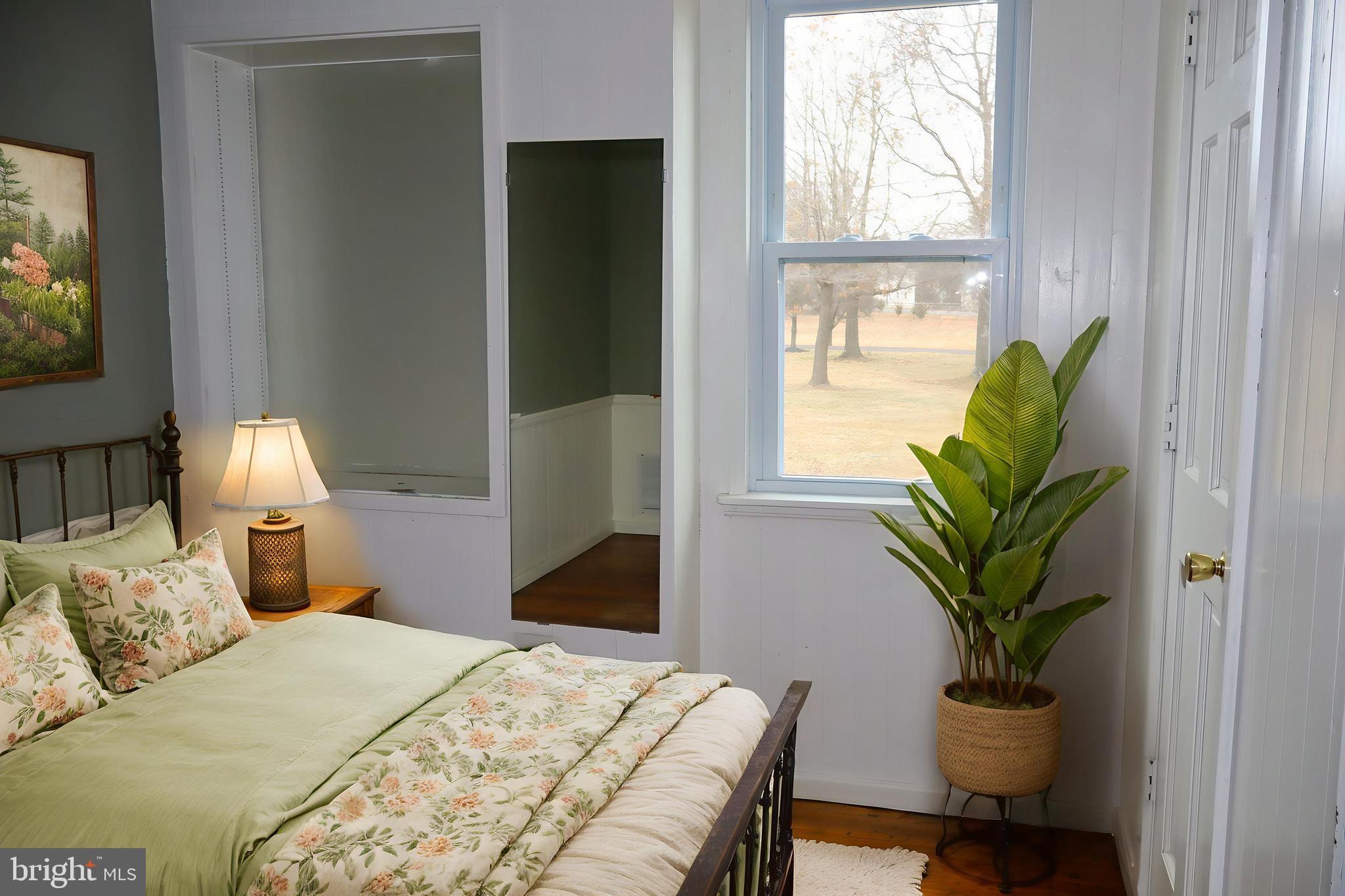 HILLTOWN - Residential