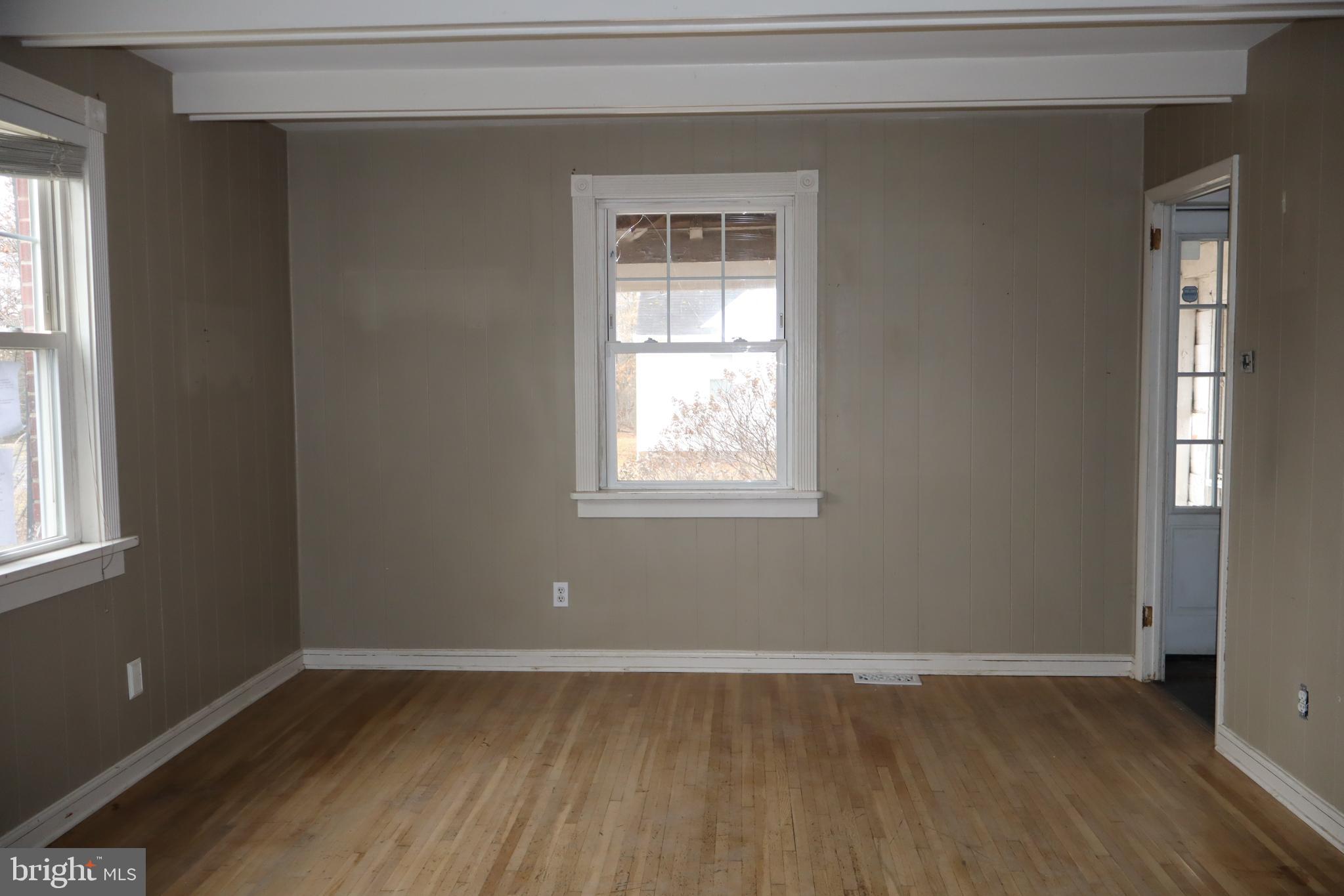 HILLTOWN - Residential