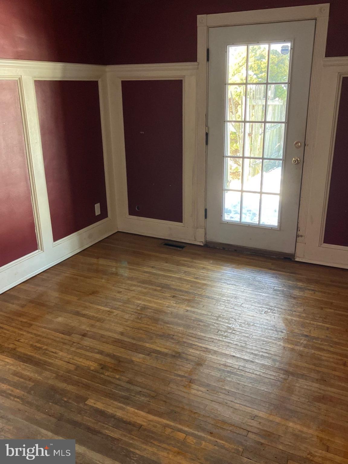 HILLTOWN - Residential