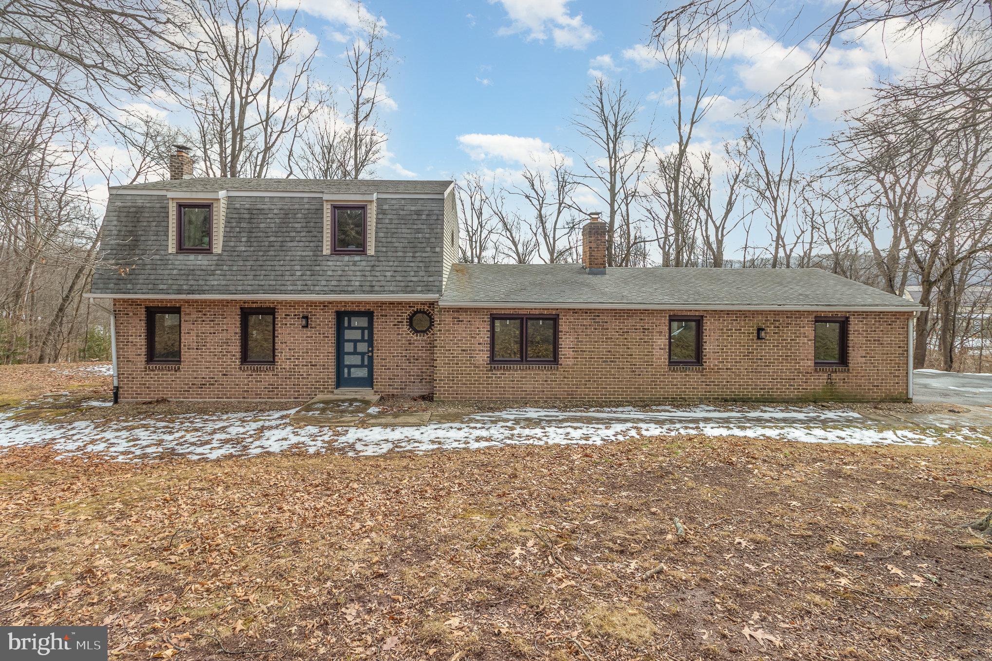 HOLLY HILLS - Residential