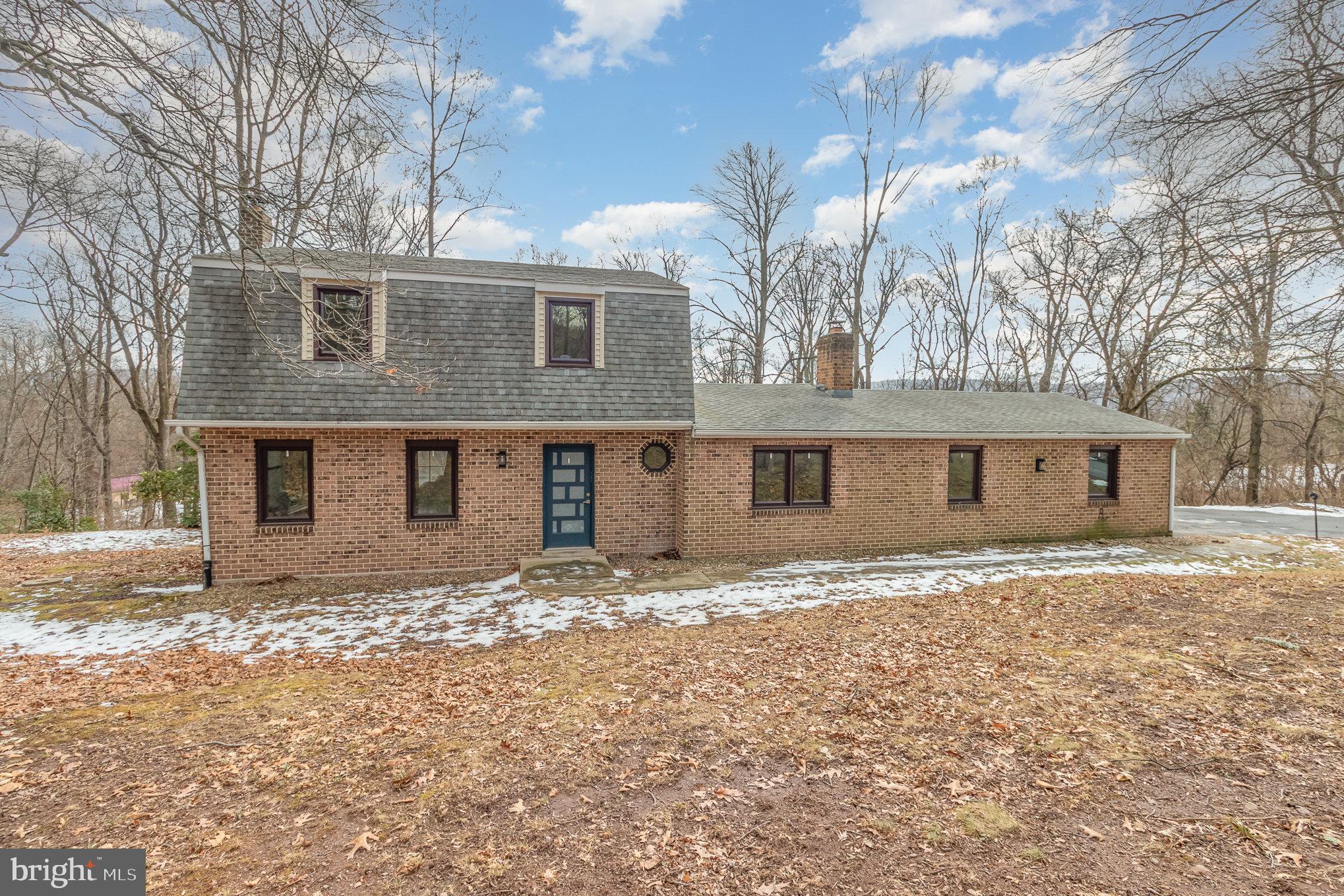 HOLLY HILLS - Residential