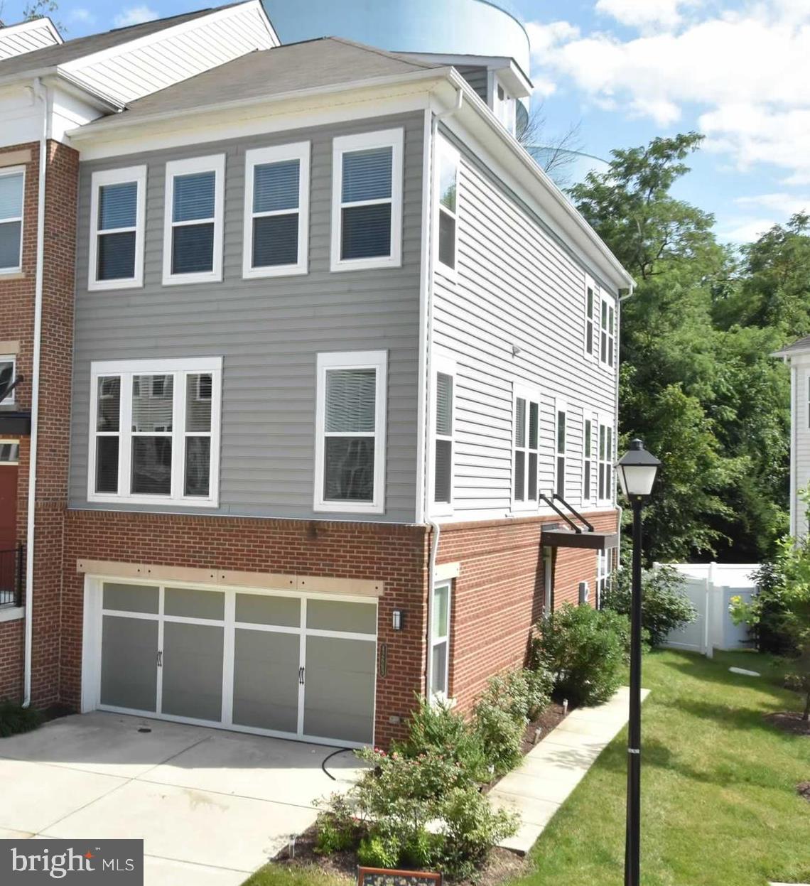 BRAMBLETON - Residential Lease