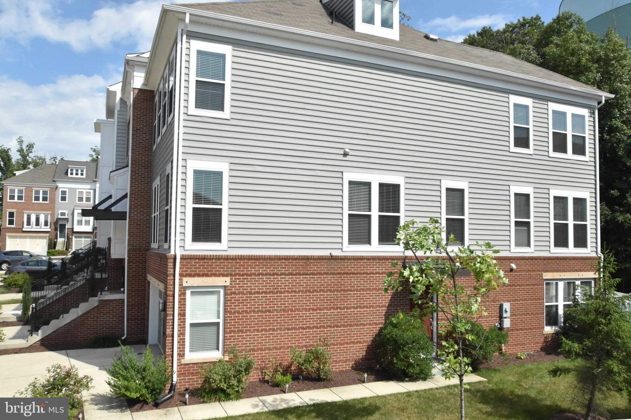 BRAMBLETON - Residential Lease