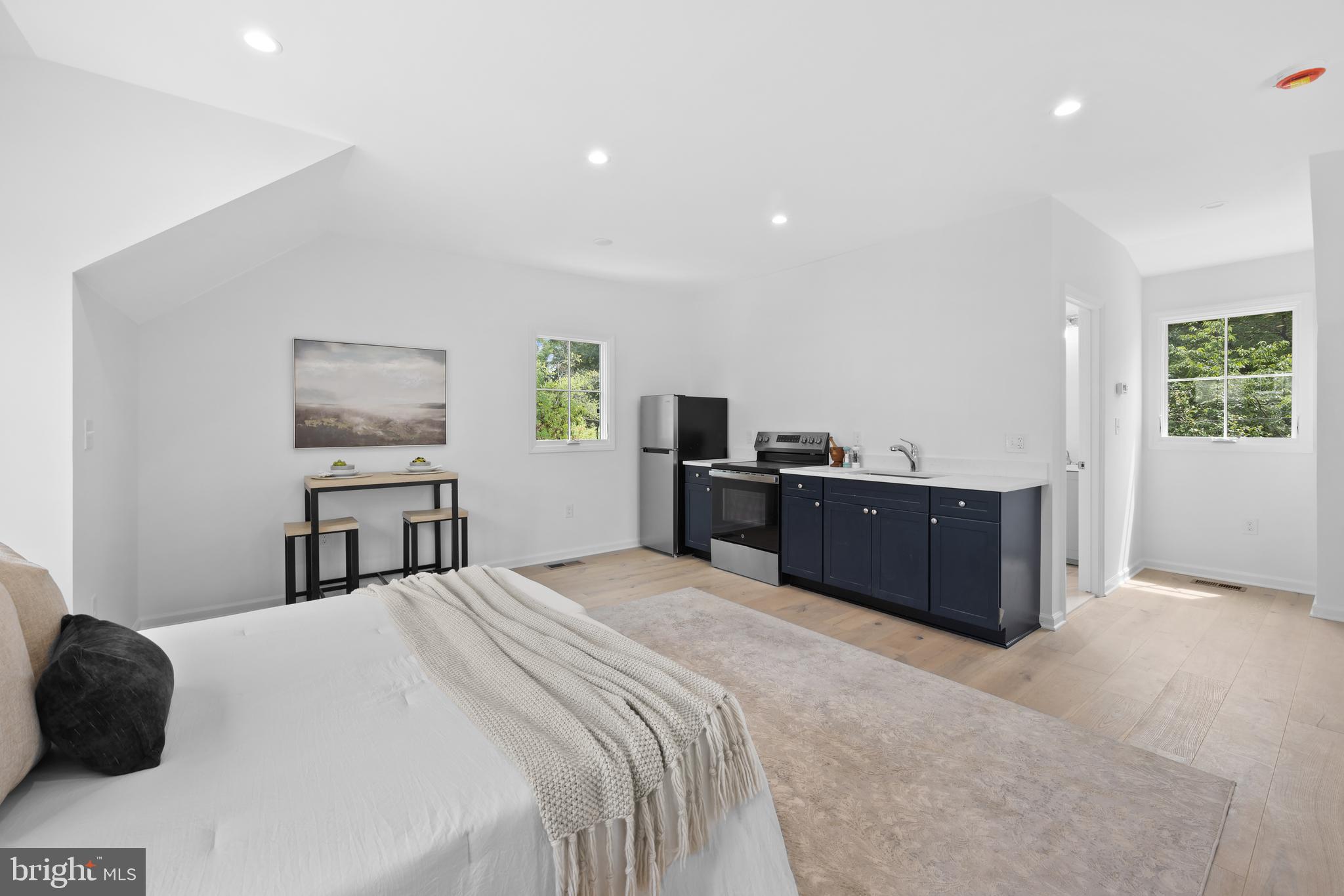 BEVERLY HILLS - Residential